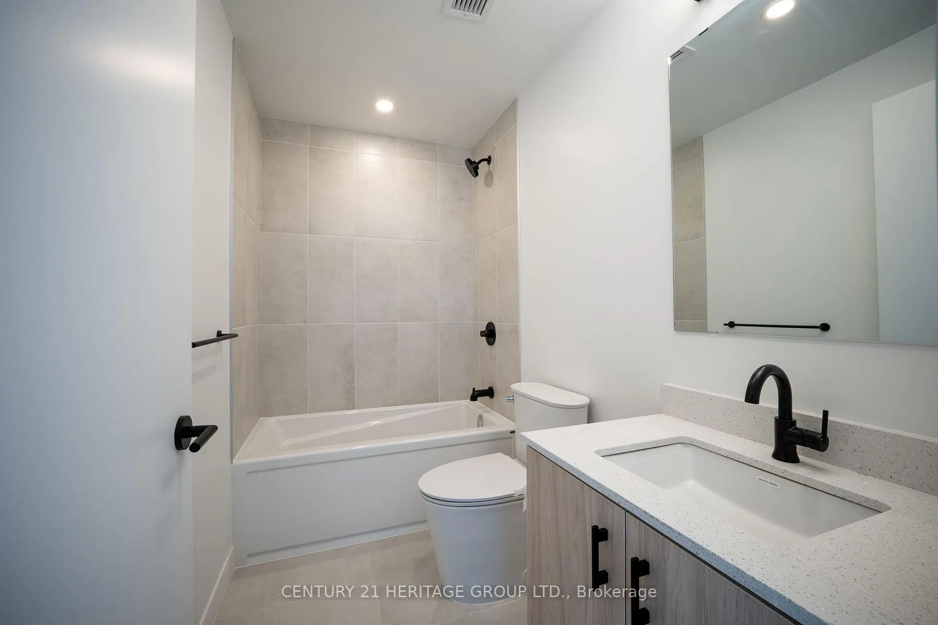 Photo 17 of Unit 431, 4878 Powers Common, Burlington, Alton — HOMEH