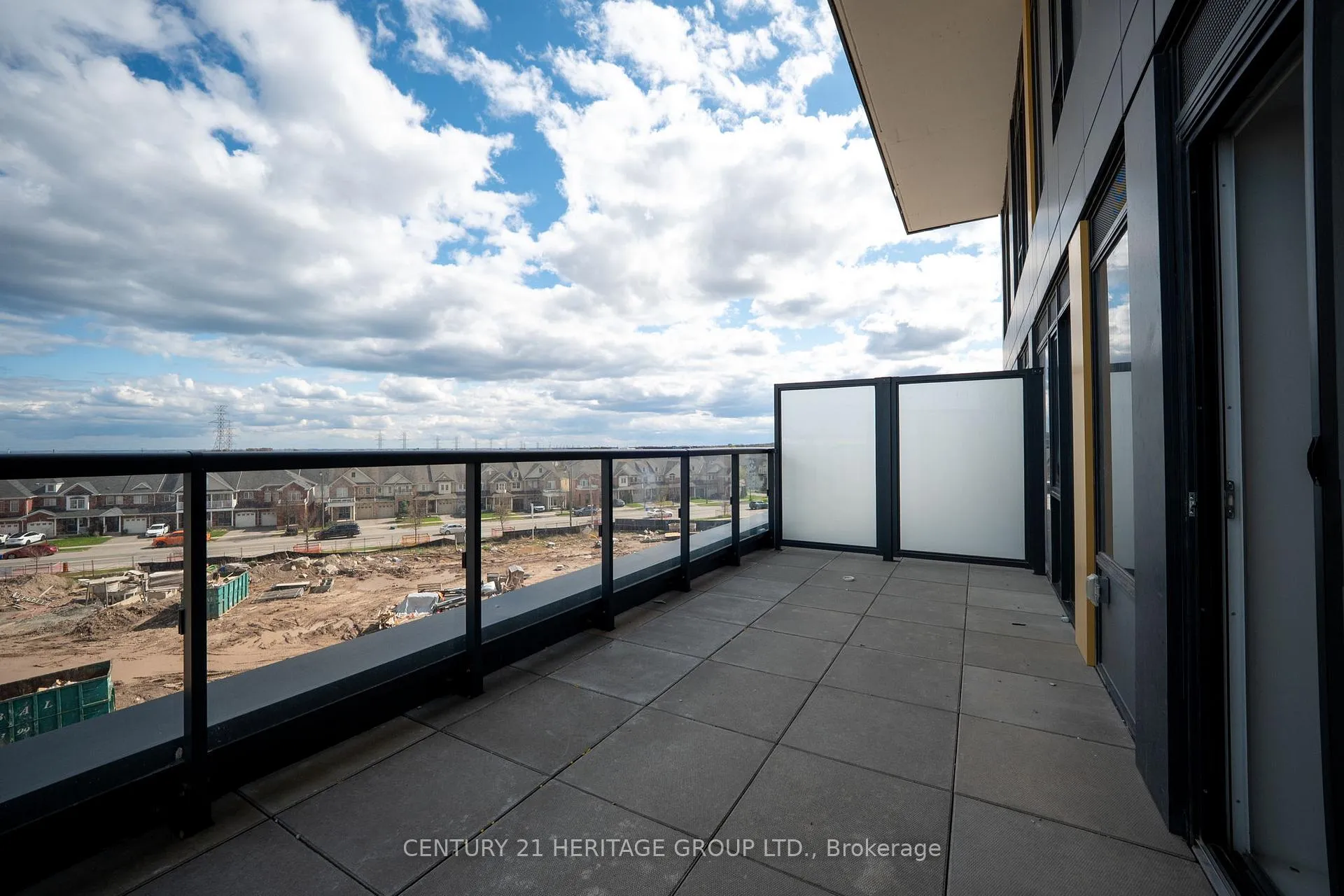 Photo 19 of Unit 431, 4878 Powers Common, Burlington, Alton — HOMEH