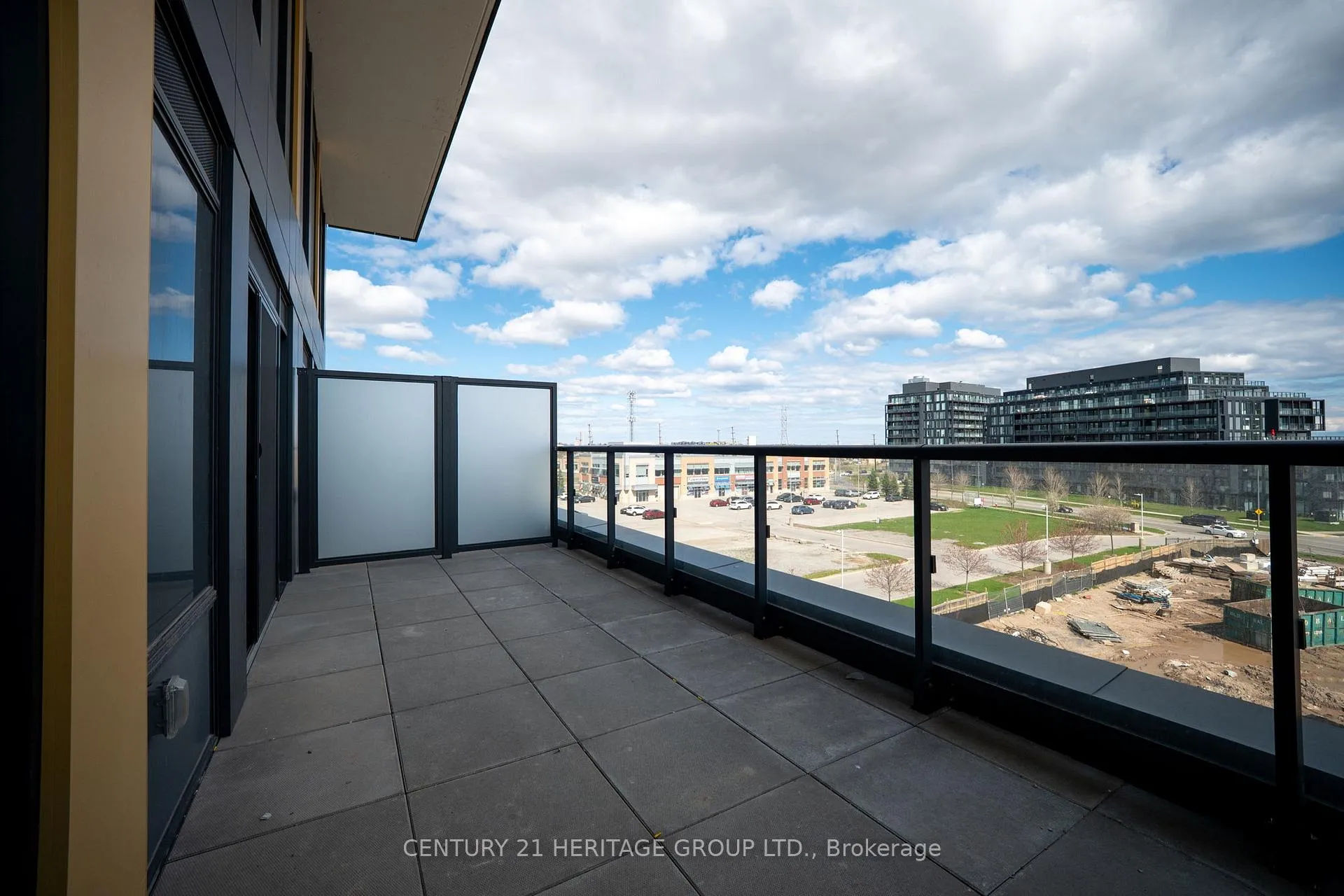 Photo 20 of Unit 431, 4878 Powers Common, Burlington, Alton — HOMEH