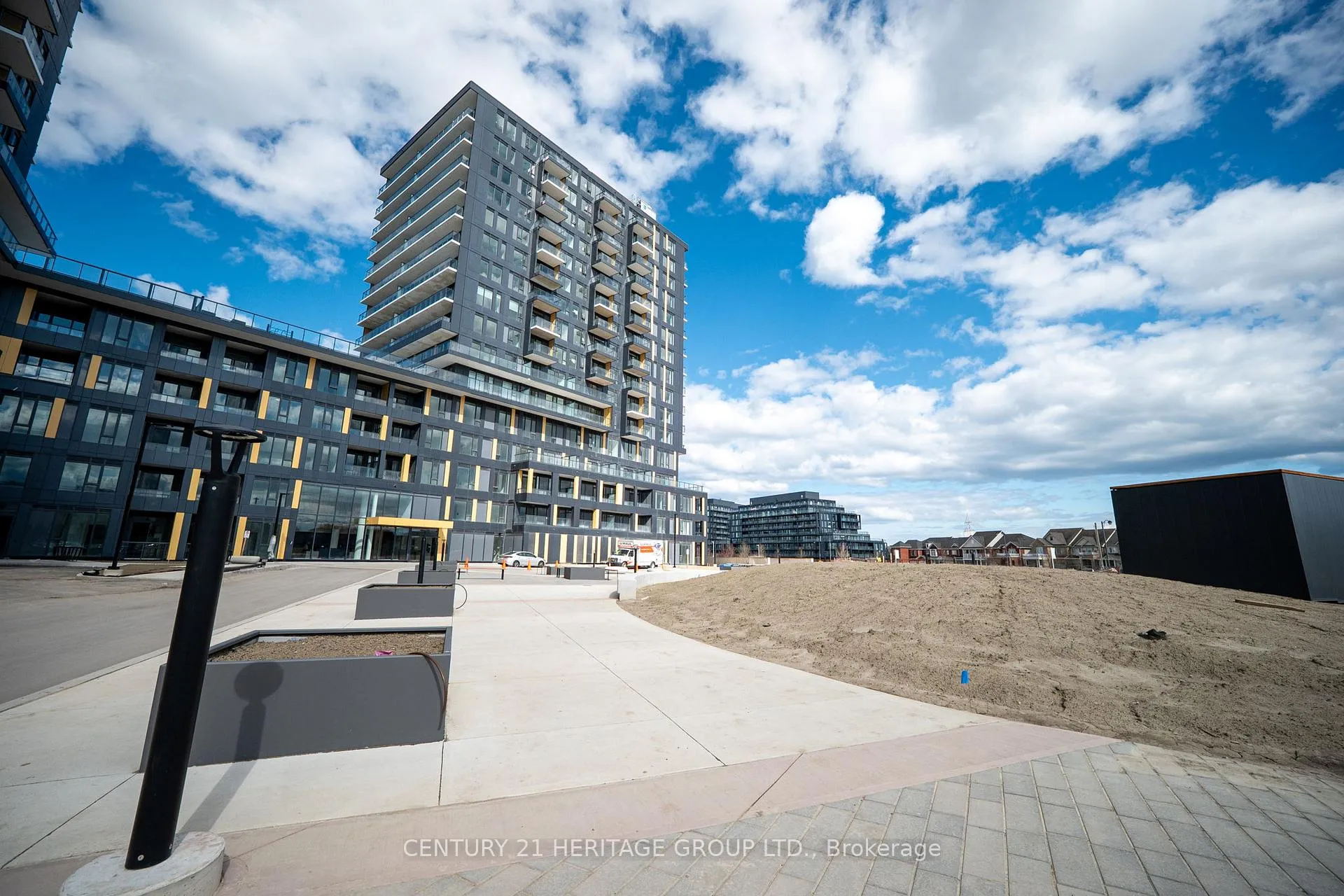 Photo 27 of Unit 431, 4878 Powers Common, Burlington, Alton — HOMEH