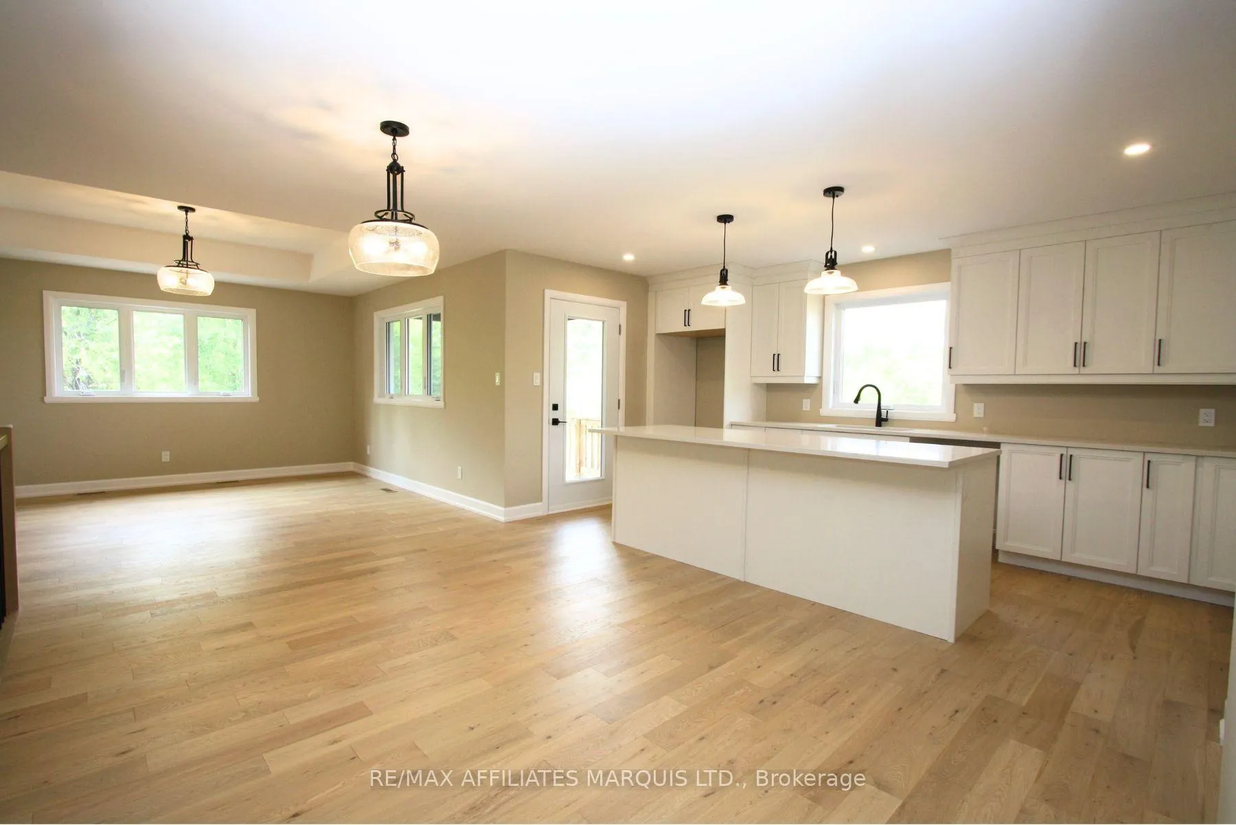 Photo 5 of 2542 Macgregor Drive, South Glengarry, South Glengarry (Lancaster) Twp — HOMEH