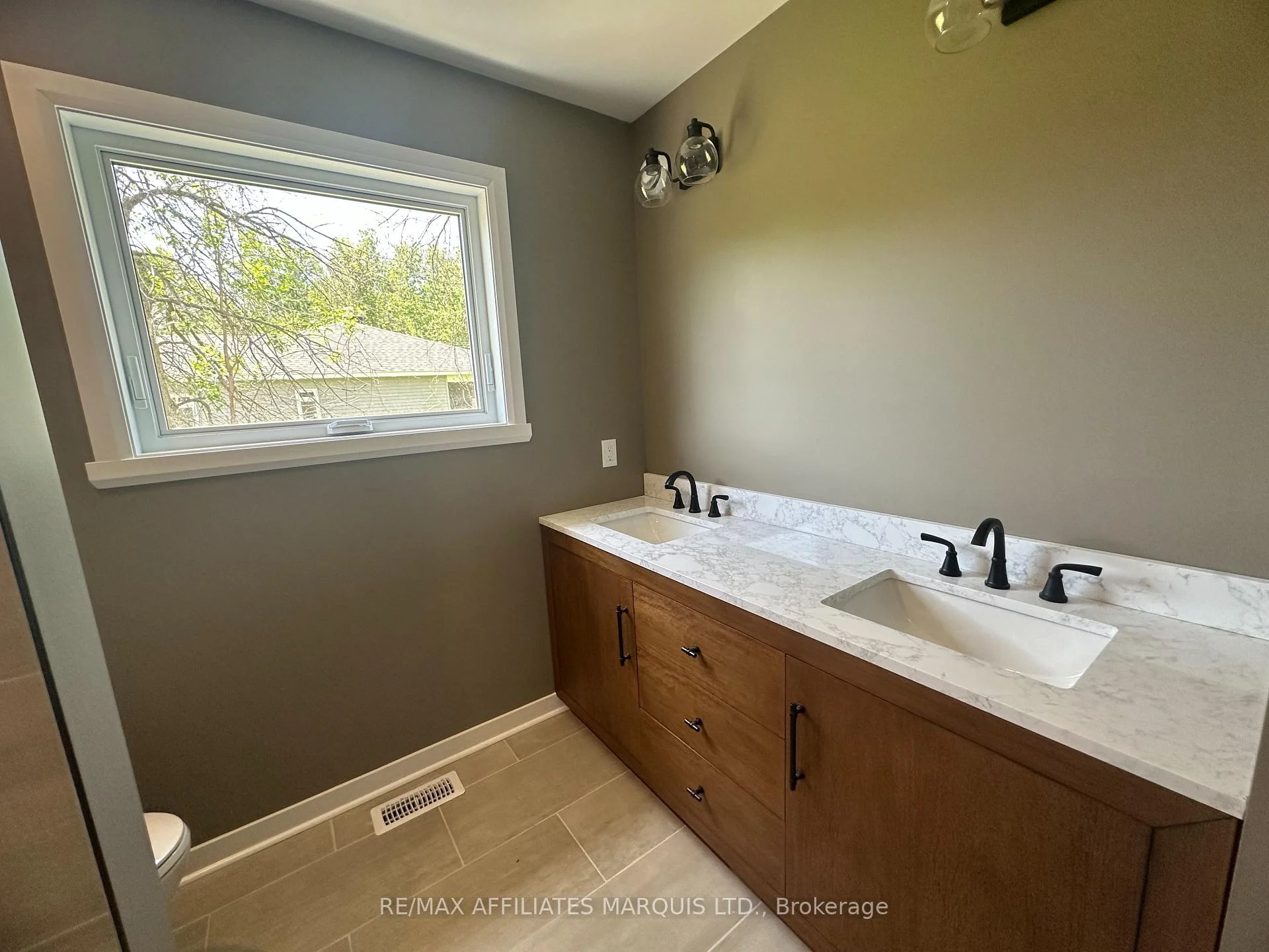Photo 6 of 2542 Macgregor Drive, South Glengarry, South Glengarry (Lancaster) Twp — HOMEH