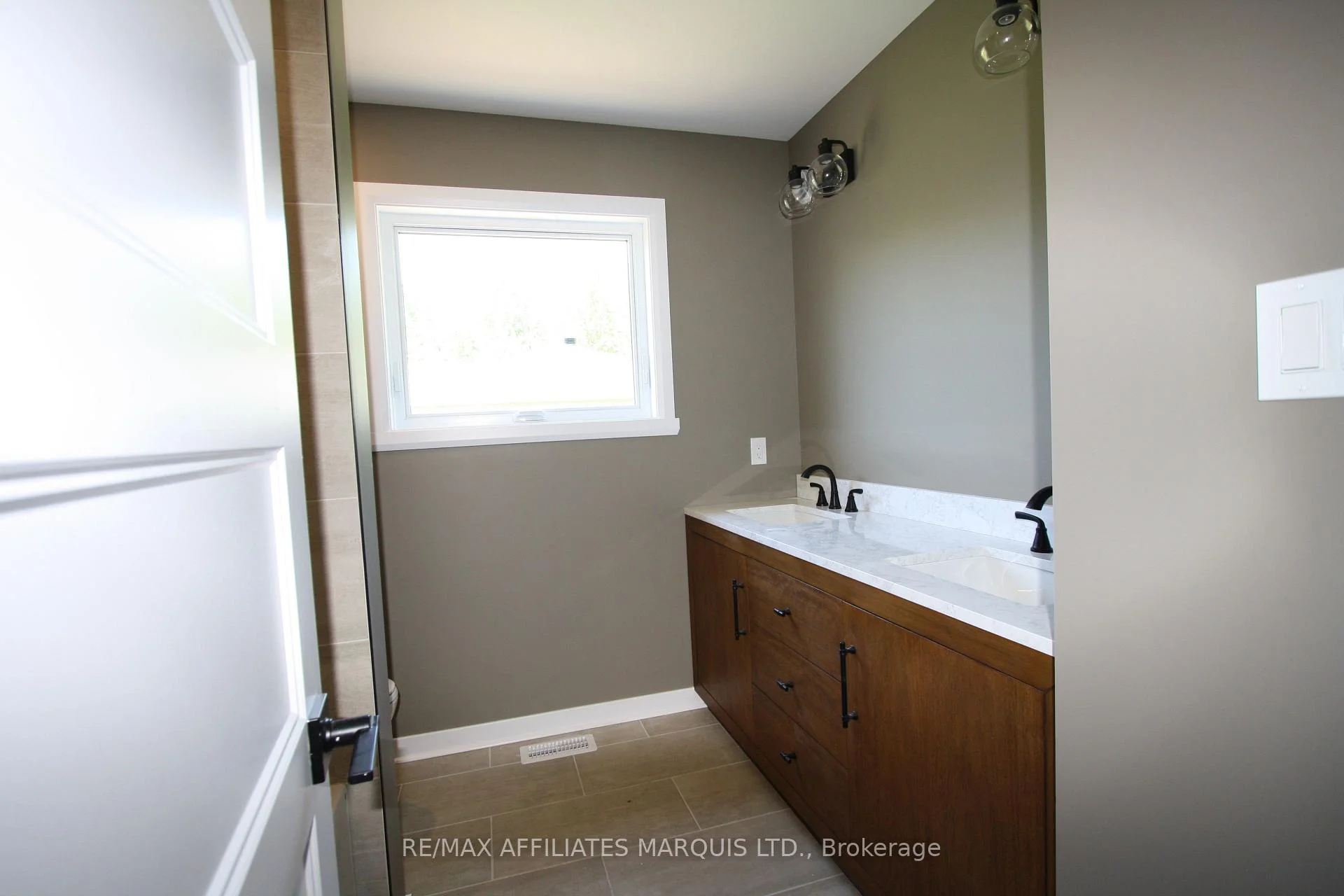 Photo 12 of 2542 Macgregor Drive, South Glengarry, South Glengarry (Lancaster) Twp — HOMEH