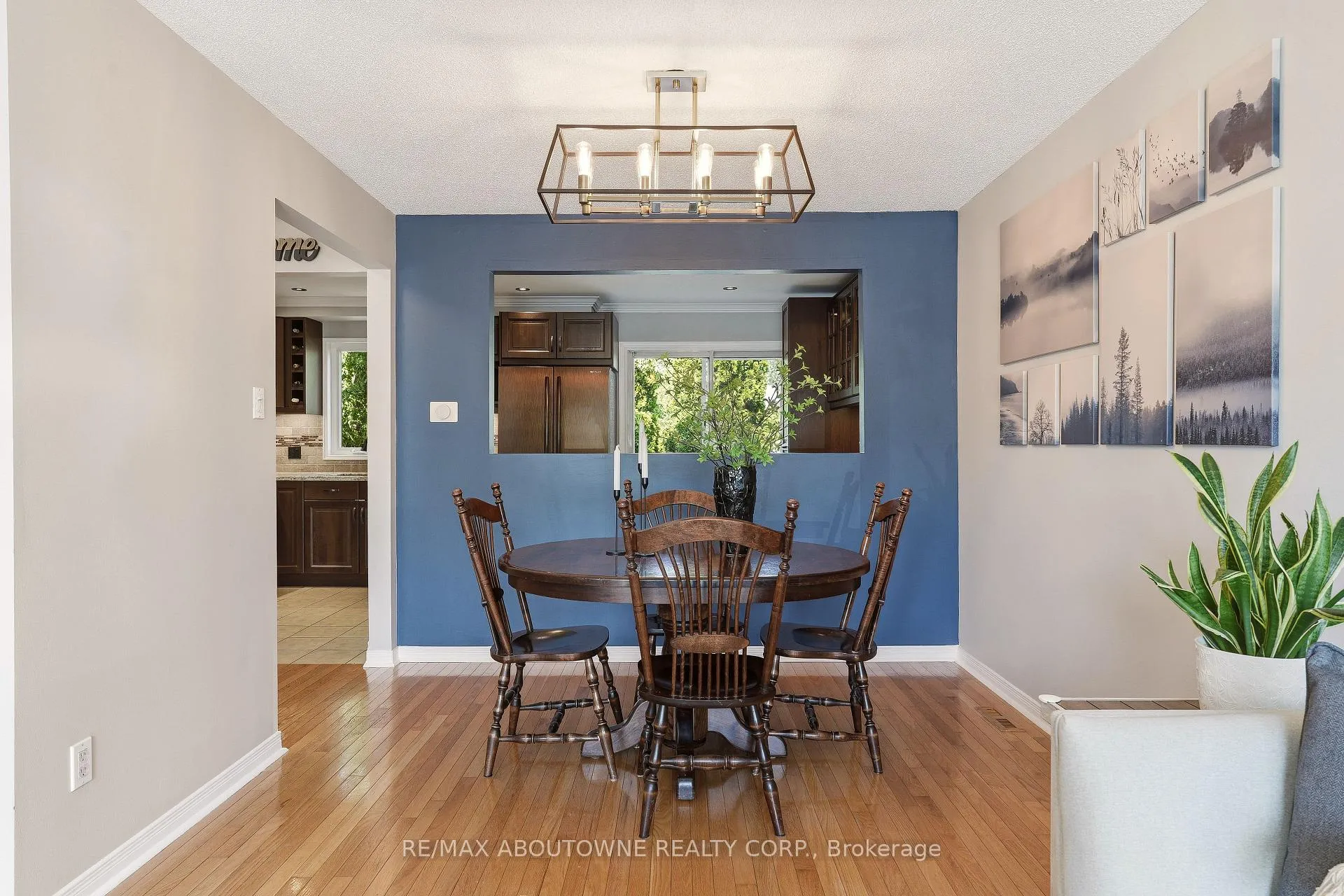 Photo 10 of 3054 Flanagan Court, Burlington, Brant Hills — HOMEH