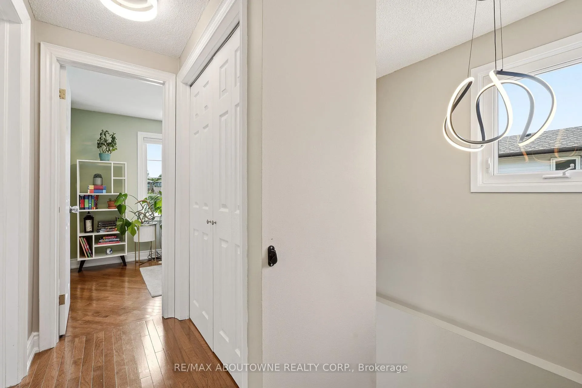 Photo 24 of 3054 Flanagan Court, Burlington, Brant Hills — HOMEH