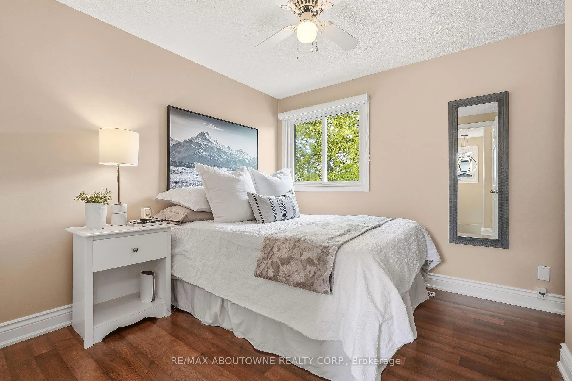Photo 25 of 3054 Flanagan Court, Burlington, Brant Hills — HOMEH