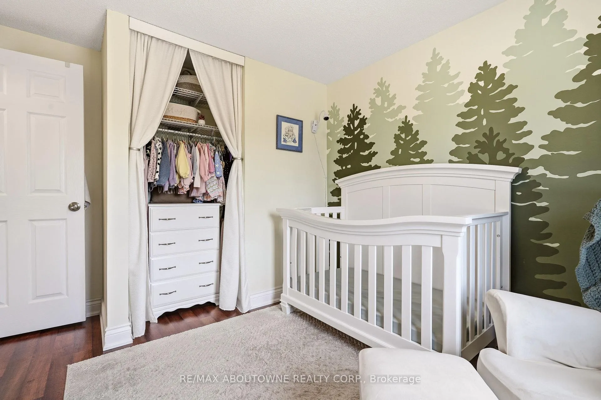 Photo 28 of 3054 Flanagan Court, Burlington, Brant Hills — HOMEH