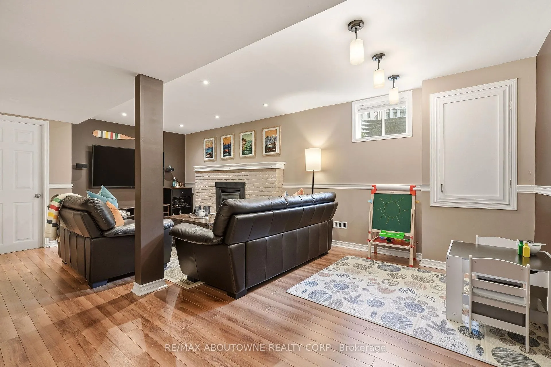 Photo 34 of 3054 Flanagan Court, Burlington, Brant Hills — HOMEH