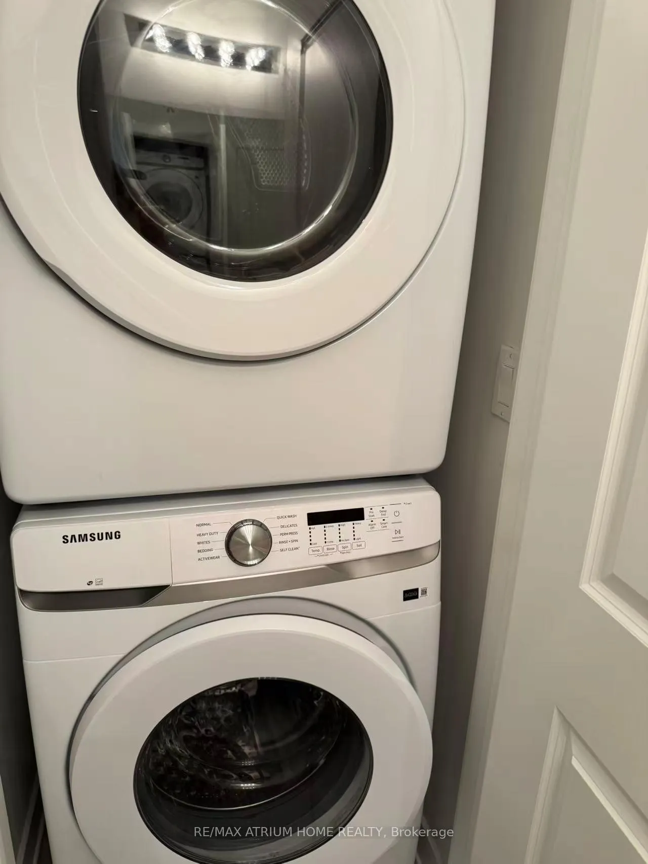 Photo 8 of Unit 228, 15100 Yonge Street N, Aurora, Aurora Village — HOMEH