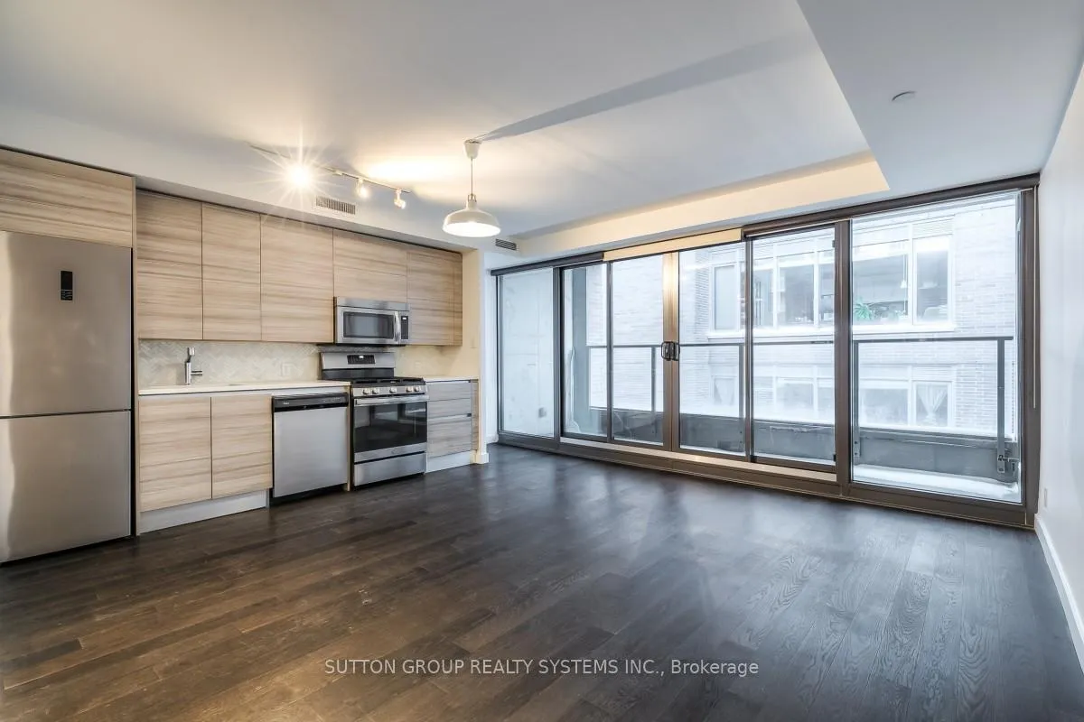 Photo 4 of Unit 523, 111 Bathurst Street, Toronto, Waterfront Communities — HOMEH