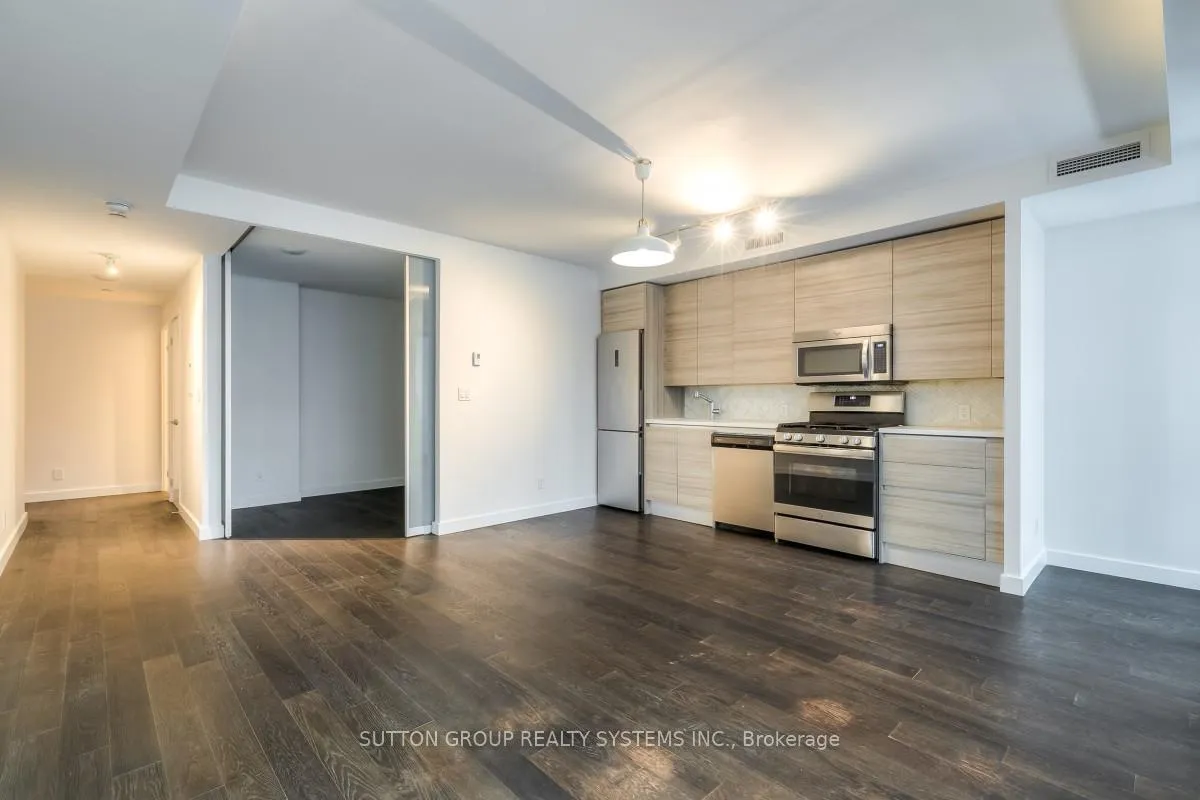 Photo 5 of Unit 523, 111 Bathurst Street, Toronto, Waterfront Communities — HOMEH