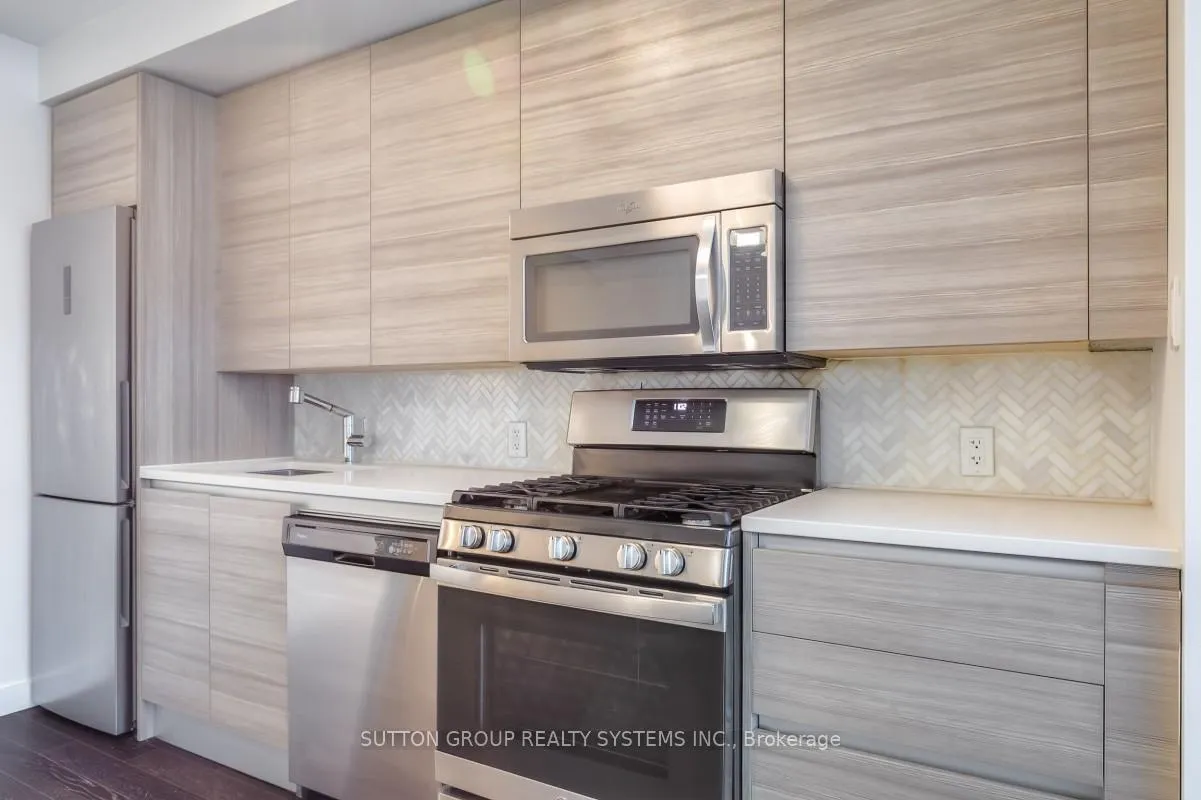 Photo 9 of Unit 523, 111 Bathurst Street, Toronto, Waterfront Communities — HOMEH