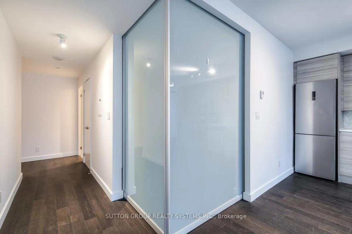 Photo 13 of Unit 523, 111 Bathurst Street, Toronto, Waterfront Communities — HOMEH
