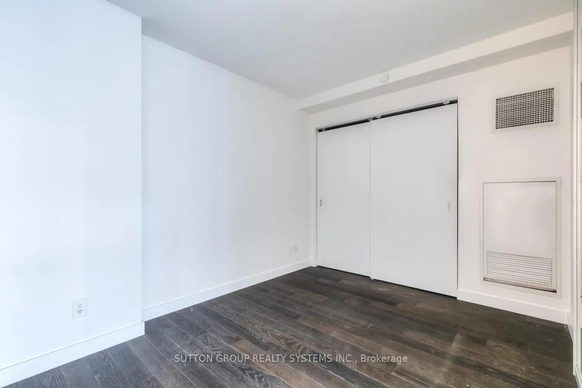 Photo 15 of Unit 523, 111 Bathurst Street, Toronto, Waterfront Communities — HOMEH