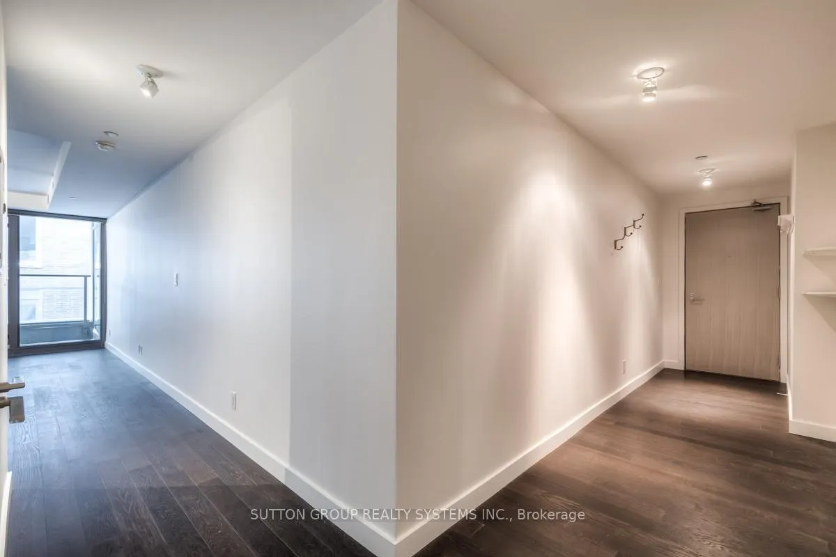 Photo 17 of Unit 523, 111 Bathurst Street, Toronto, Waterfront Communities — HOMEH