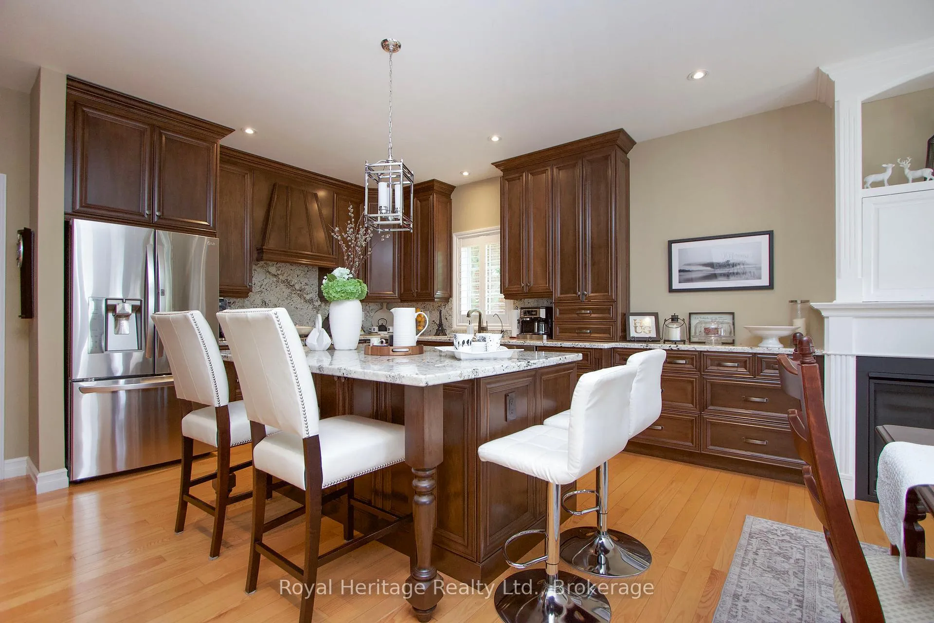 Photo 11 of 36 Earl Cuddie Boulevard, Scugog, Port Perry — HOMEH