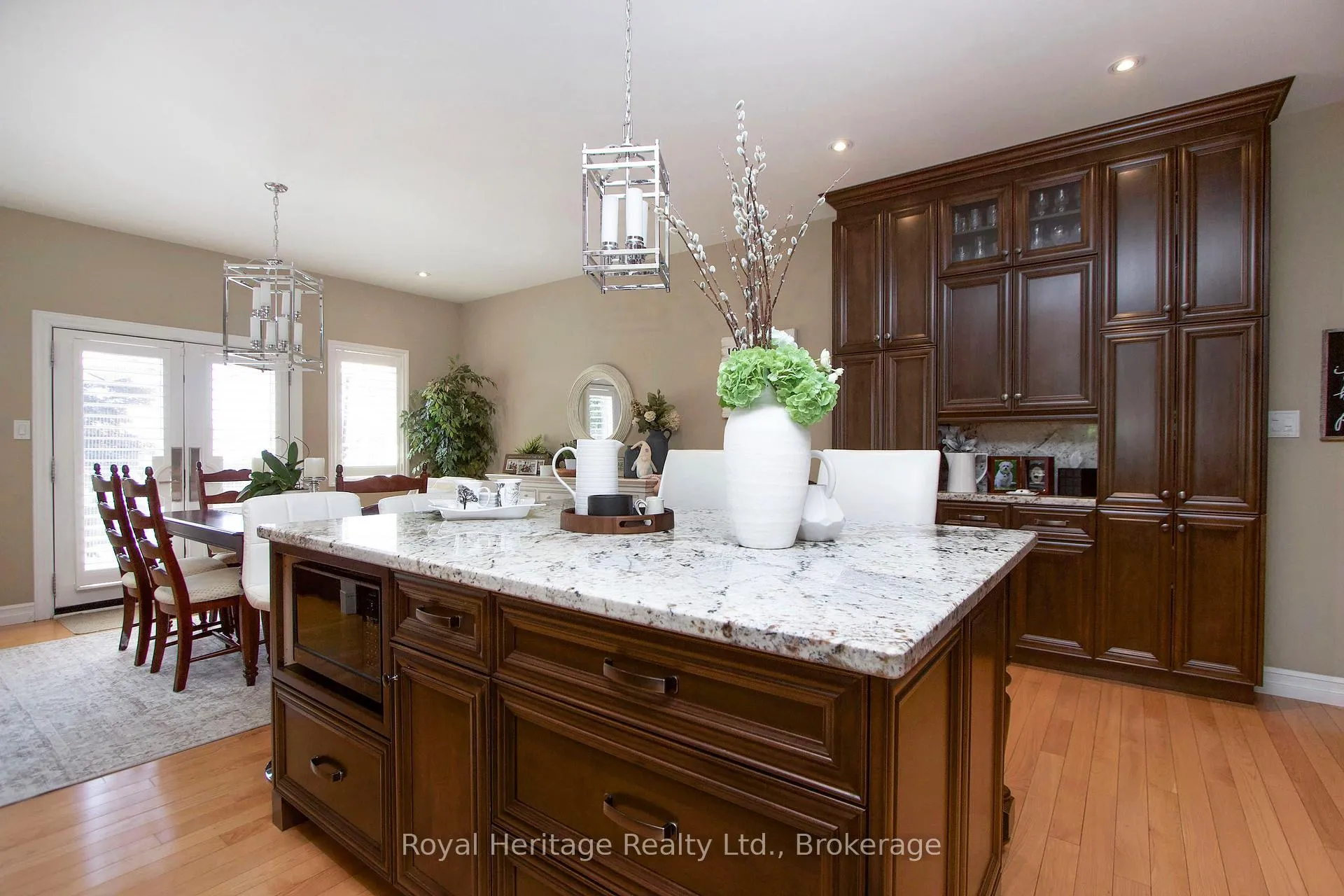 Photo 14 of 36 Earl Cuddie Boulevard, Scugog, Port Perry — HOMEH