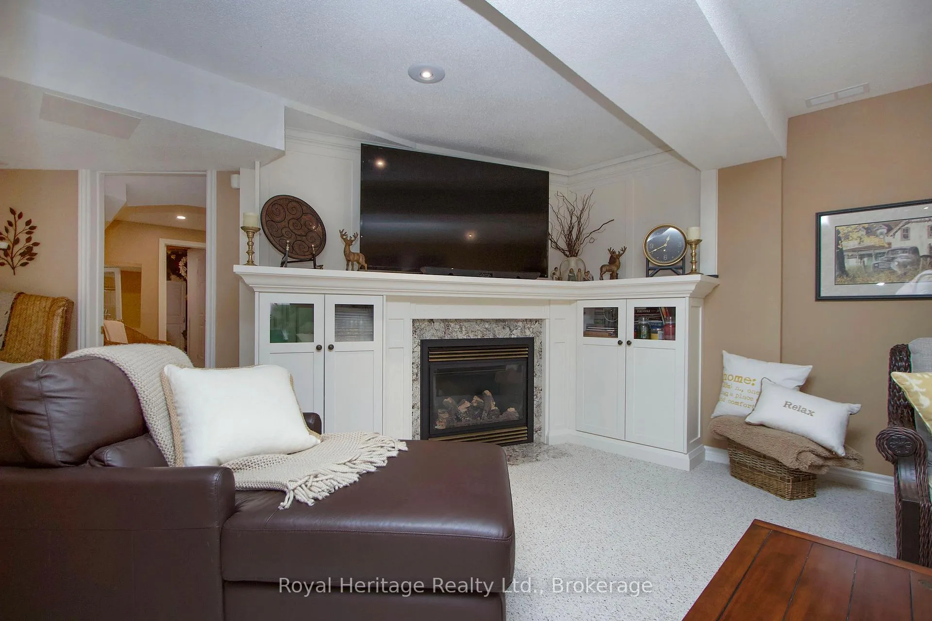 Photo 26 of 36 Earl Cuddie Boulevard, Scugog, Port Perry — HOMEH
