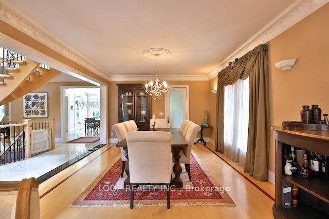 Photo 4 of 66 Cotswold Crescent, North York, St. Andrew-Windfields — HOMEH