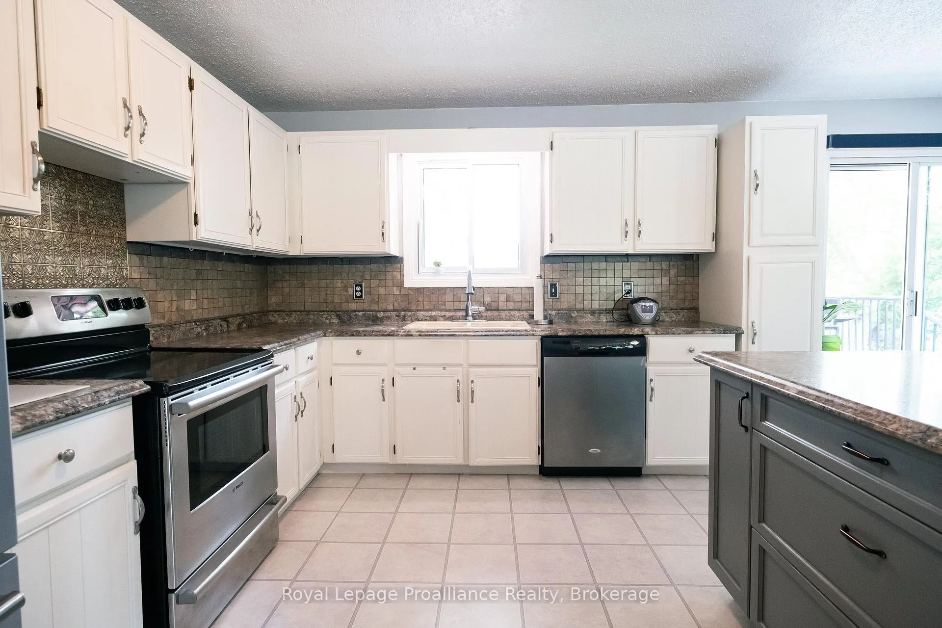 Photo 20 of 14 Allore Avenue, Quinte West, Trenton Ward — HOMEH