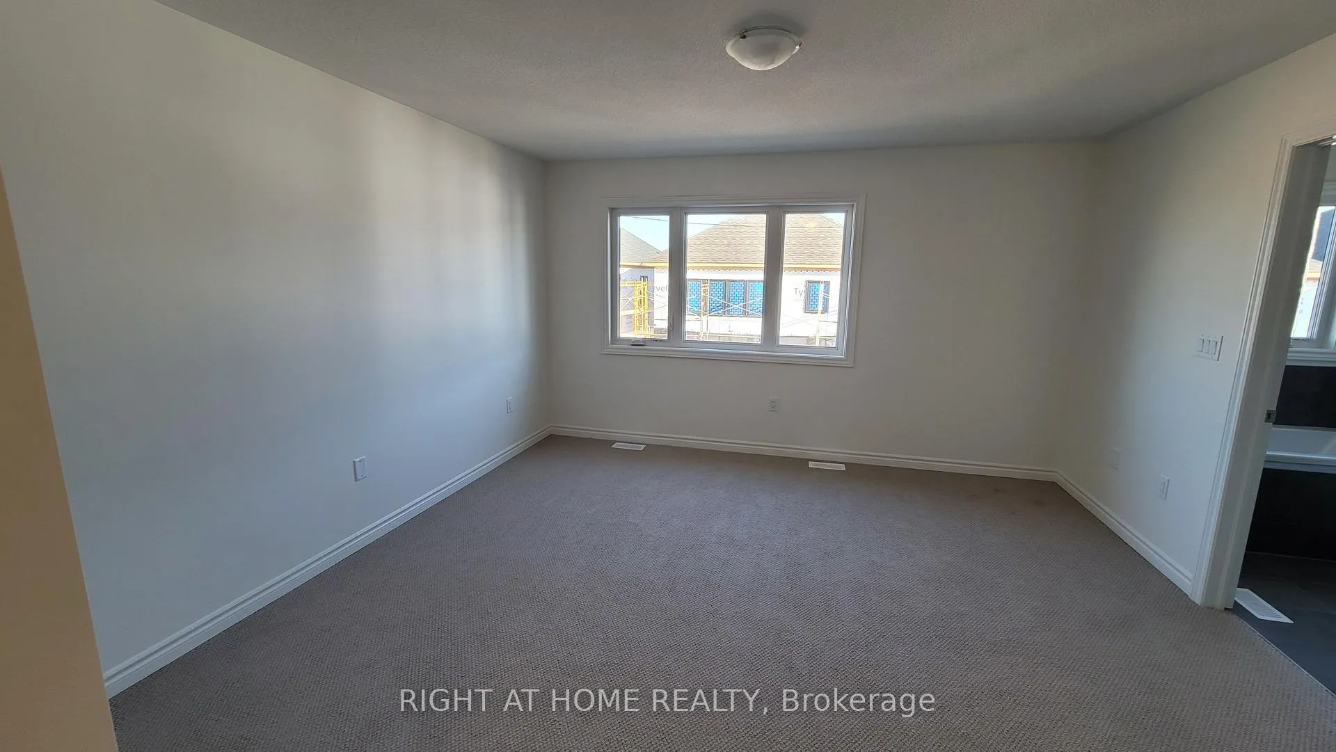 Photo 31 of 170 Shepherd Drive, Barrie, Rural Barrie Southeast — HOMEH