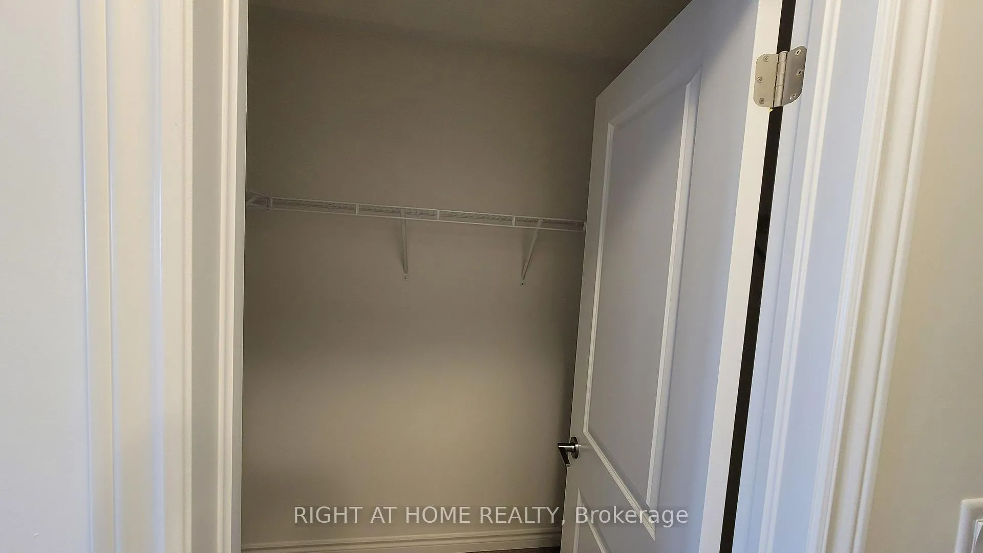 Photo 35 of 170 Shepherd Drive, Barrie, Rural Barrie Southeast — HOMEH