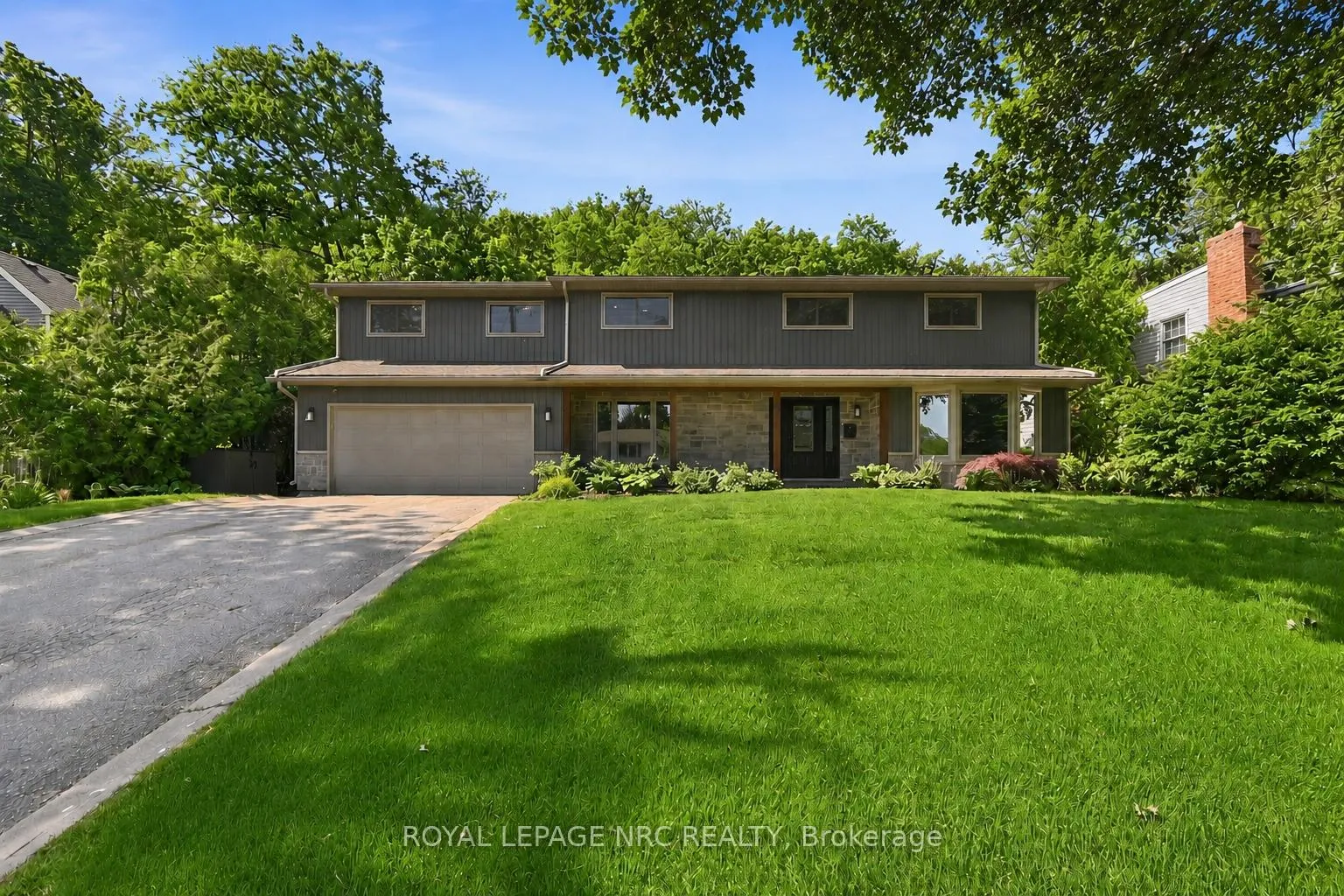 Photo 1 of 94 Dorchester Drive, Grimsby, Grimsby East — HOMEH