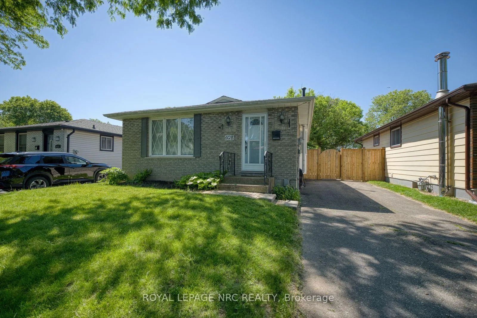 Photo 1 of 6128 Strohan Street, Niagara Falls, Church's Lane — HOMEH
