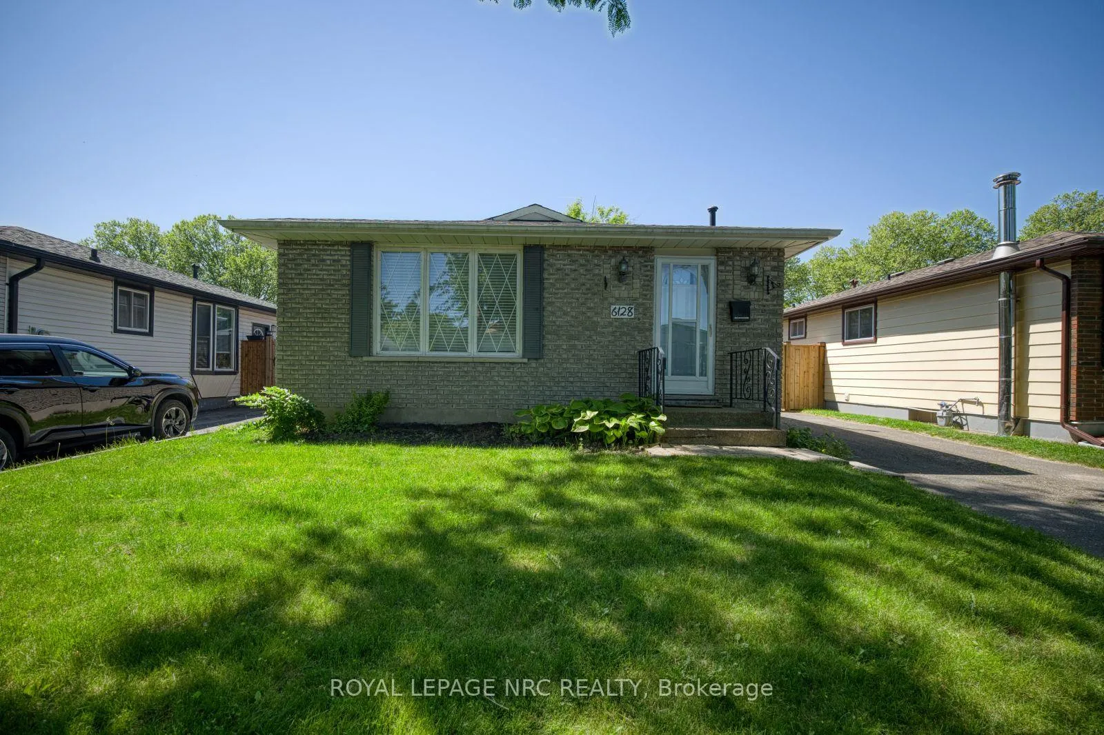 Photo 4 of 6128 Strohan Street, Niagara Falls, Church's Lane — HOMEH