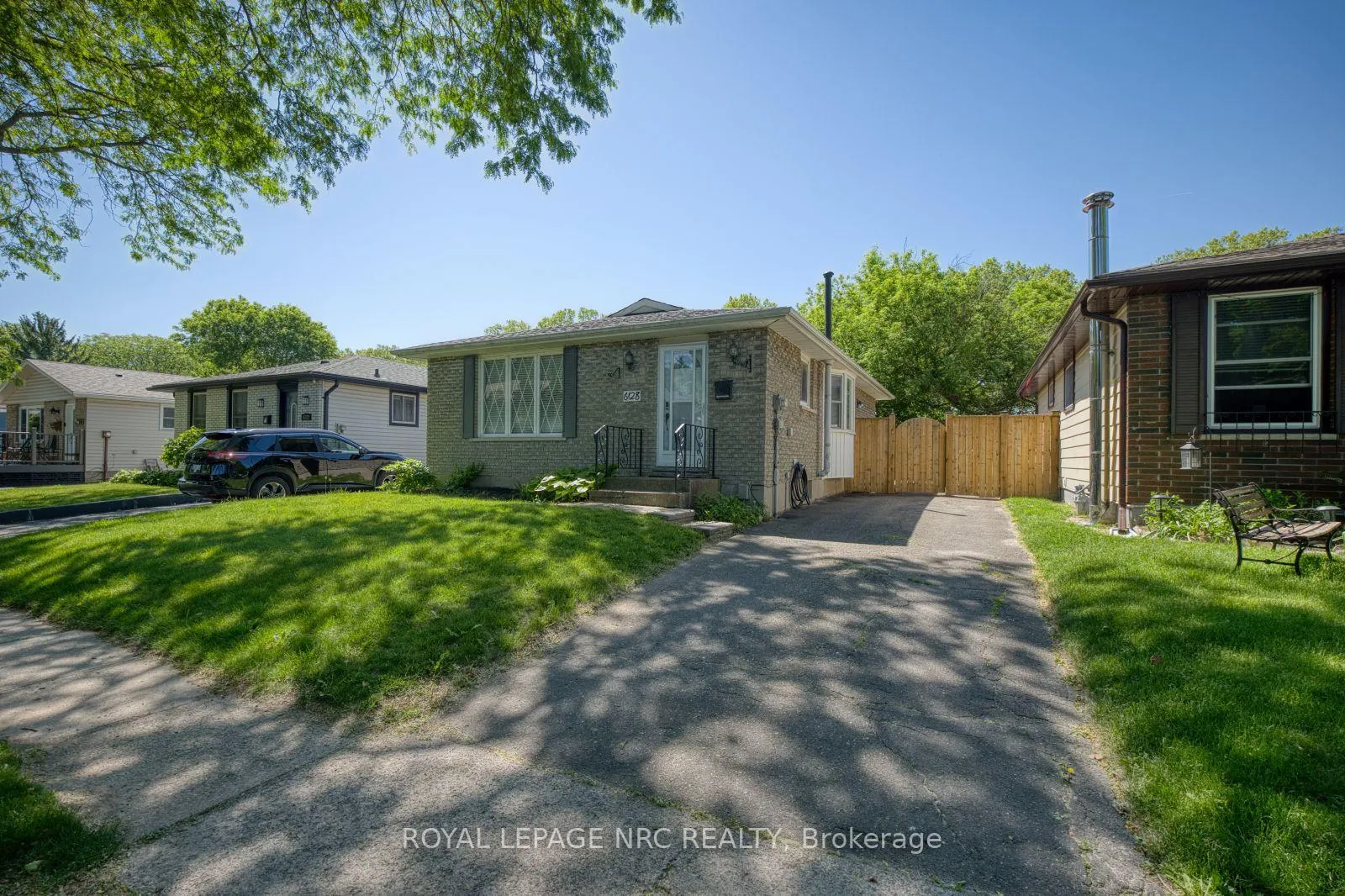 Photo 5 of 6128 Strohan Street, Niagara Falls, Church's Lane — HOMEH