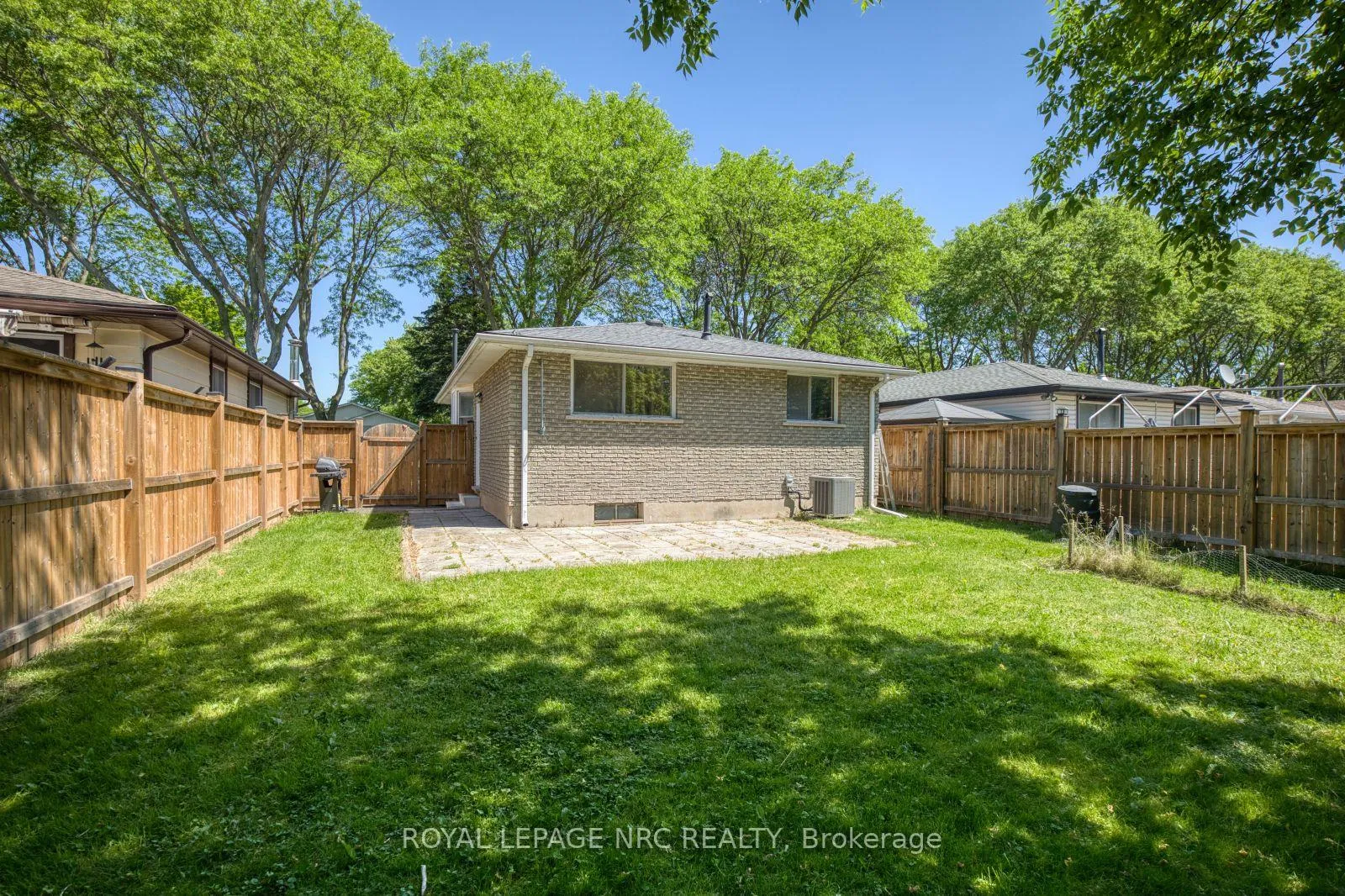 Photo 9 of 6128 Strohan Street, Niagara Falls, Church's Lane — HOMEH