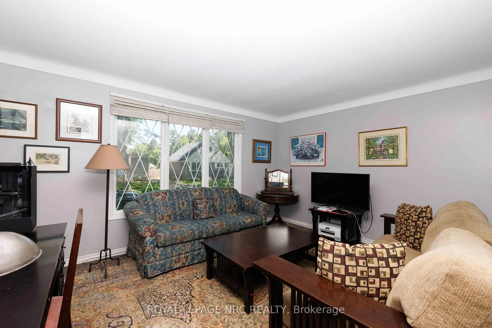 Photo 19 of 6128 Strohan Street, Niagara Falls, Church's Lane — HOMEH