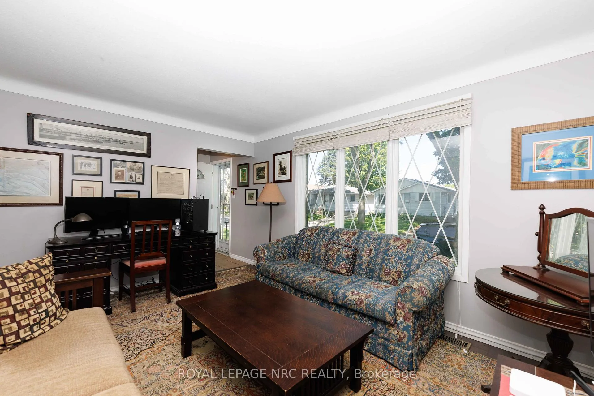 Photo 21 of 6128 Strohan Street, Niagara Falls, Church's Lane — HOMEH