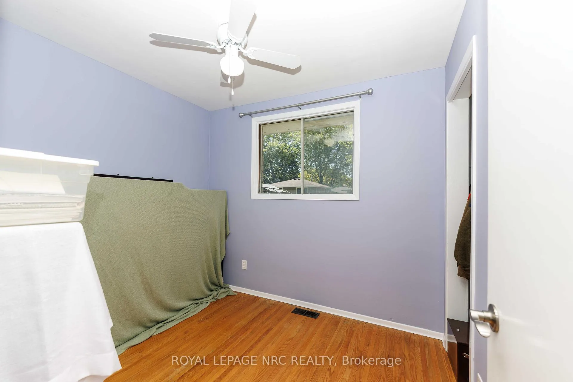 Photo 26 of 6128 Strohan Street, Niagara Falls, Church's Lane — HOMEH