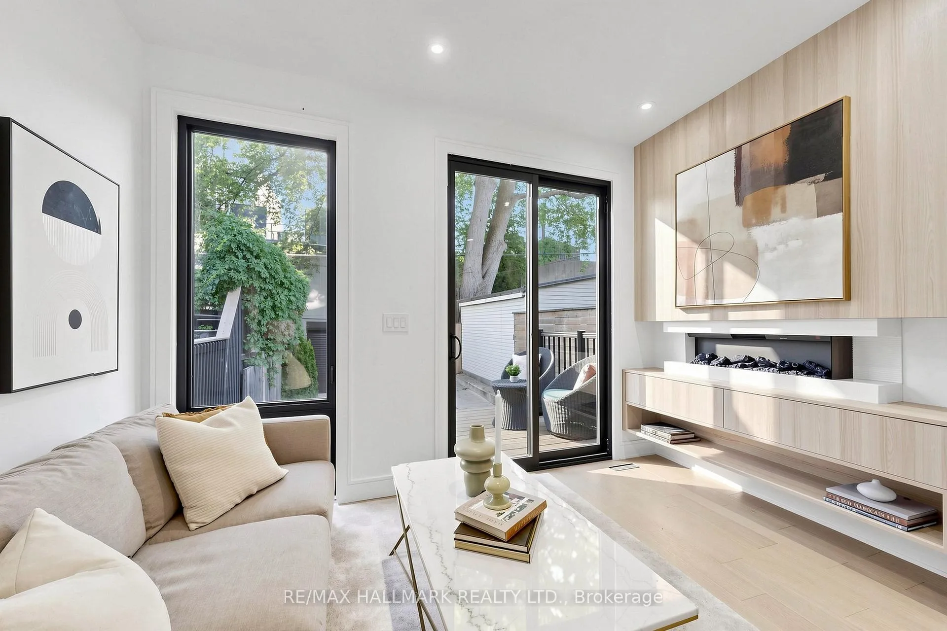 Photo 14 of 207 Victor Avenue, Toronto, North Riverdale — HOMEH
