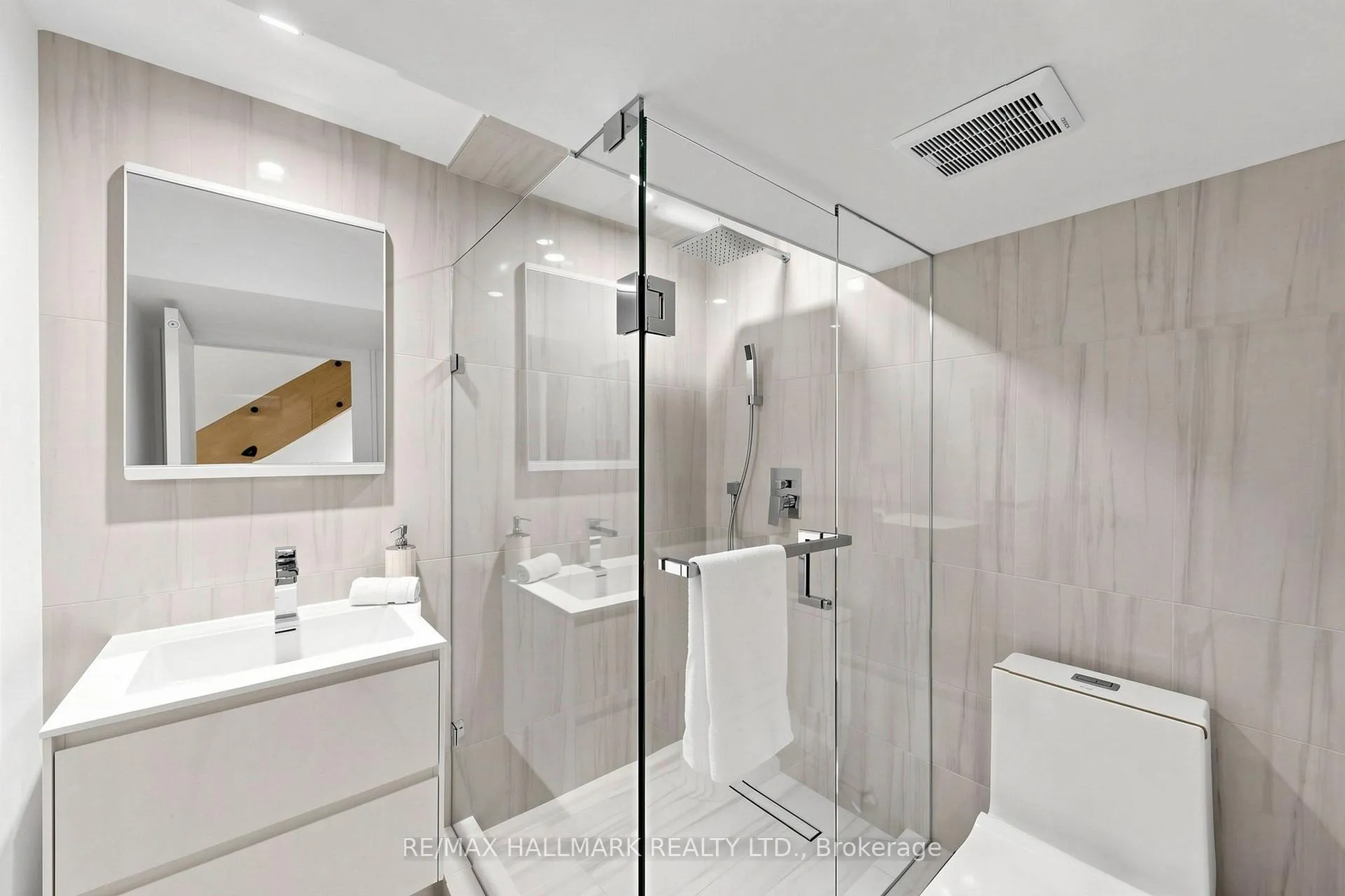 Photo 38 of 207 Victor Avenue, Toronto, North Riverdale — HOMEH