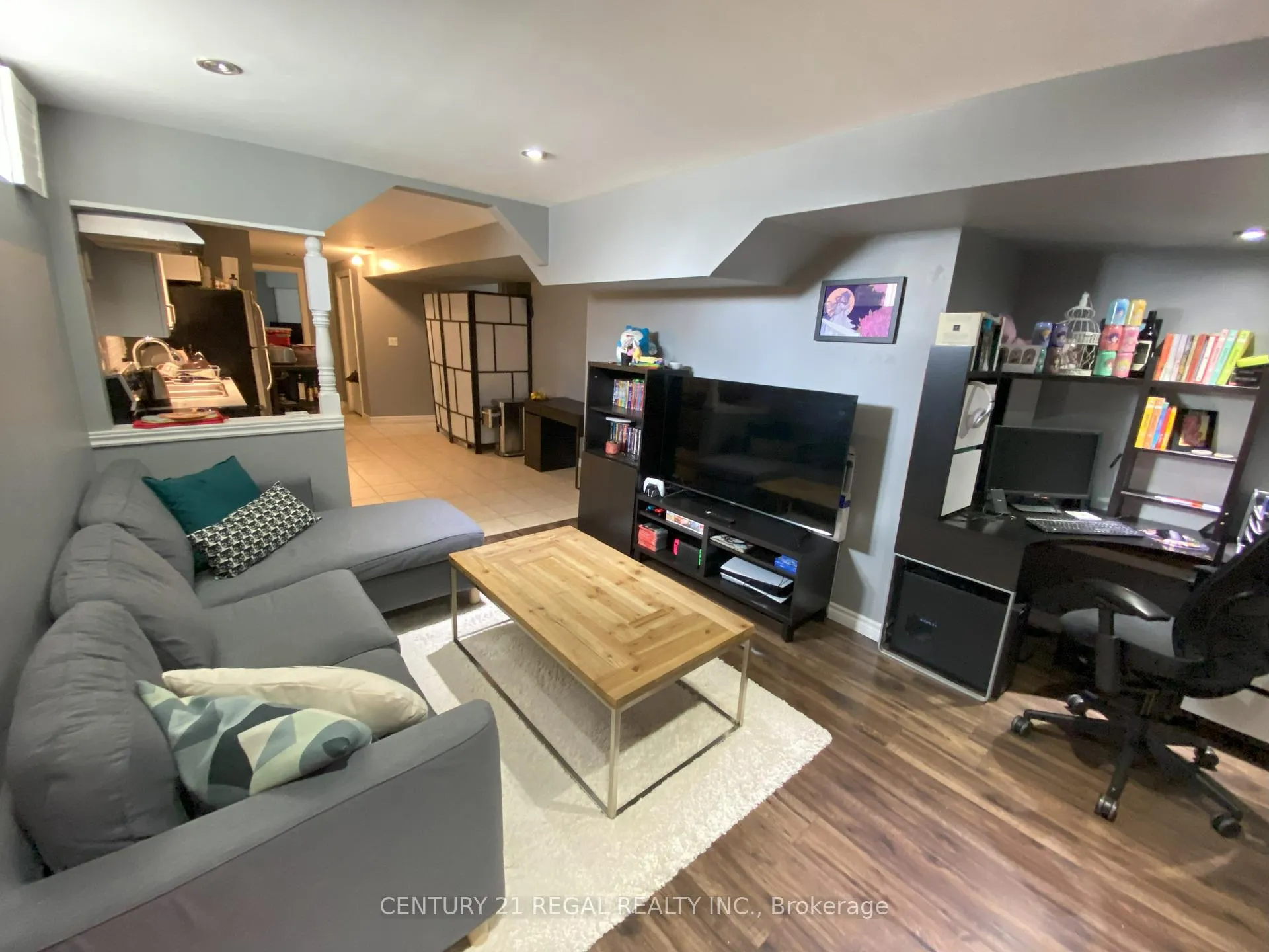 Photo 2 of Unit Basement, 25 Monte Carlo Drive, Vaughan, Sonoma Heights — HOMEH