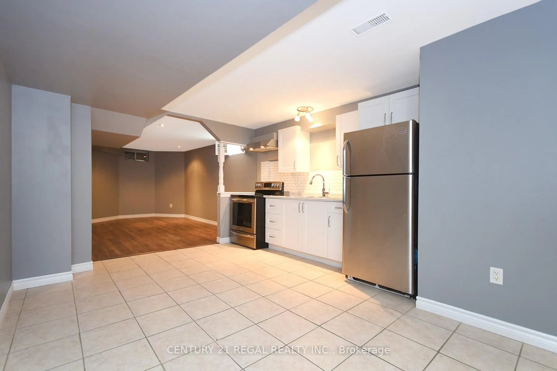 Photo 8 of Unit Basement, 25 Monte Carlo Drive, Vaughan, Sonoma Heights — HOMEH