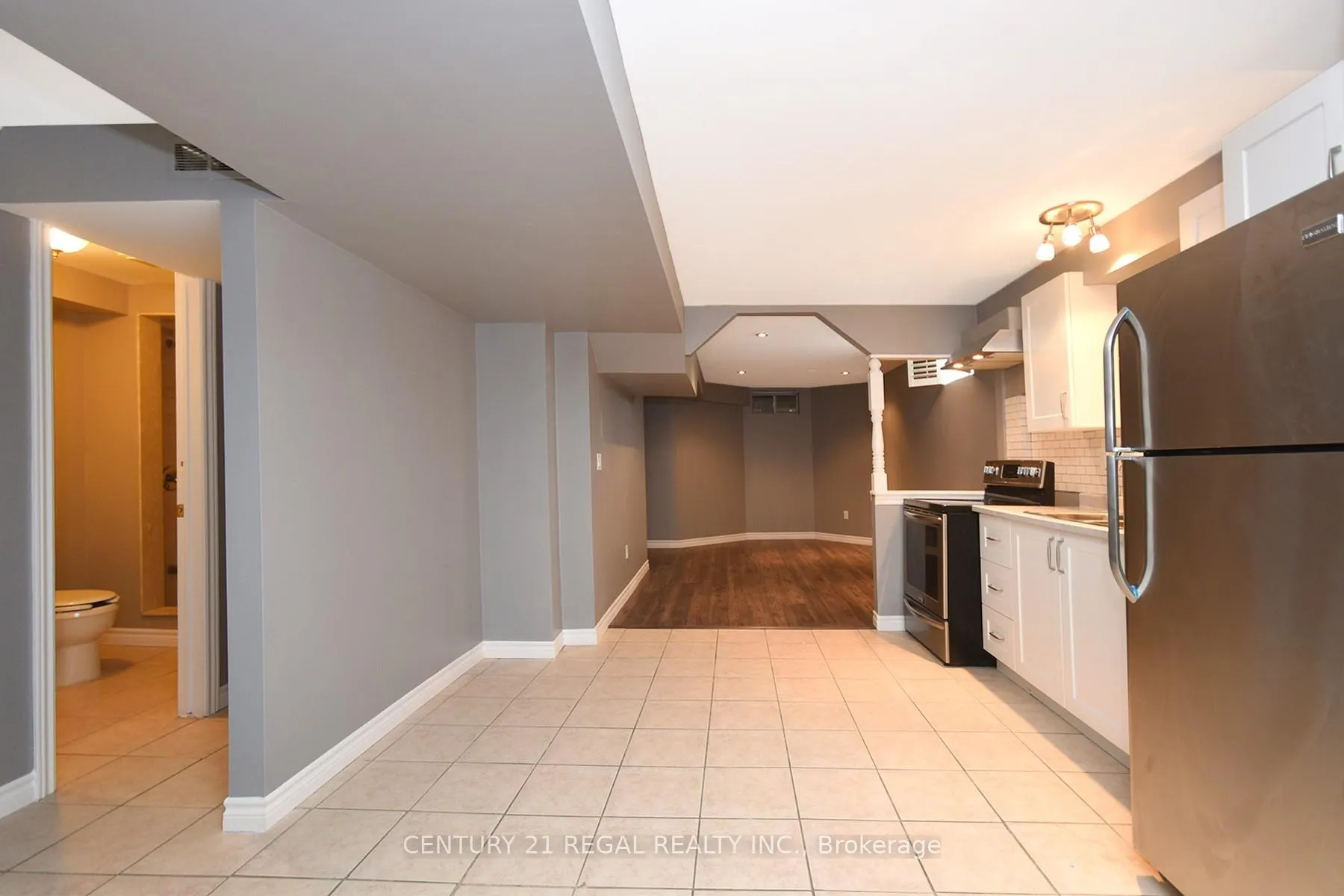 Photo 11 of Unit Basement, 25 Monte Carlo Drive, Vaughan, Sonoma Heights — HOMEH