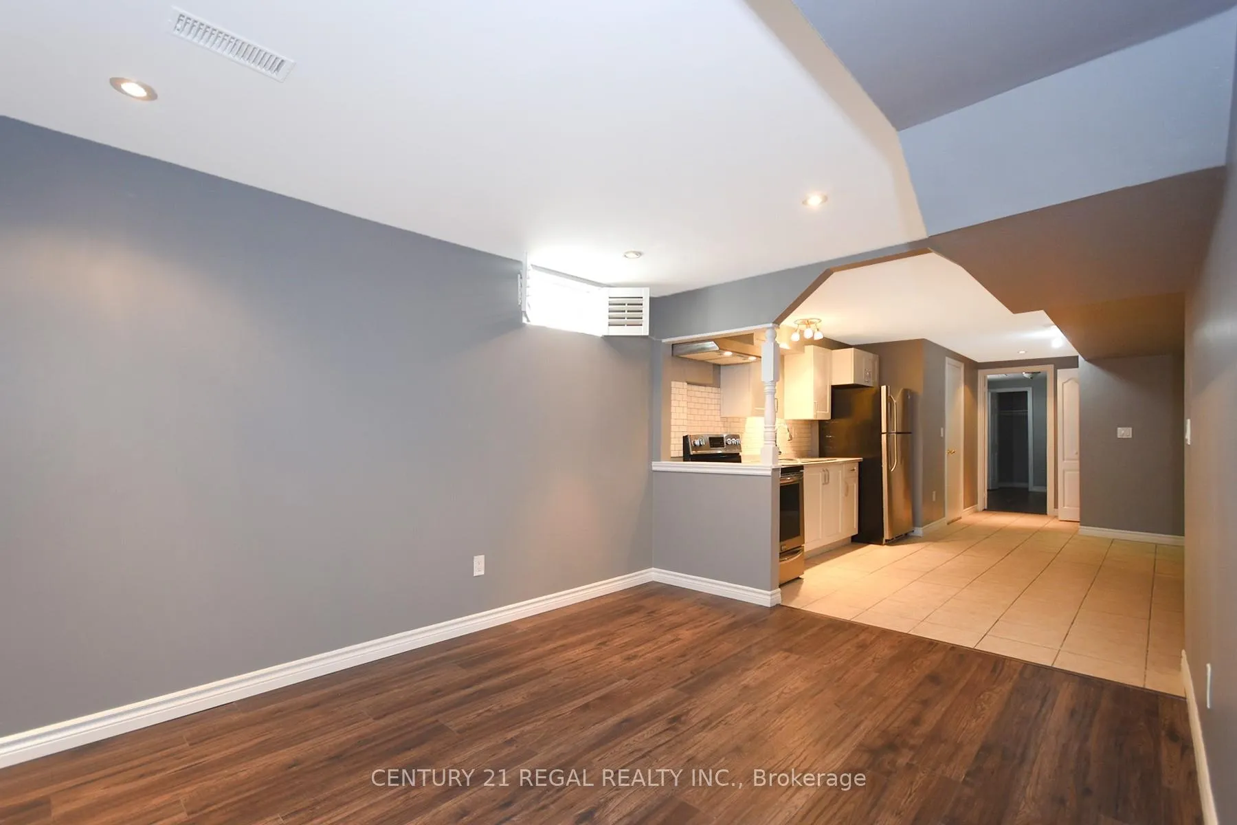 Photo 14 of Unit Basement, 25 Monte Carlo Drive, Vaughan, Sonoma Heights — HOMEH