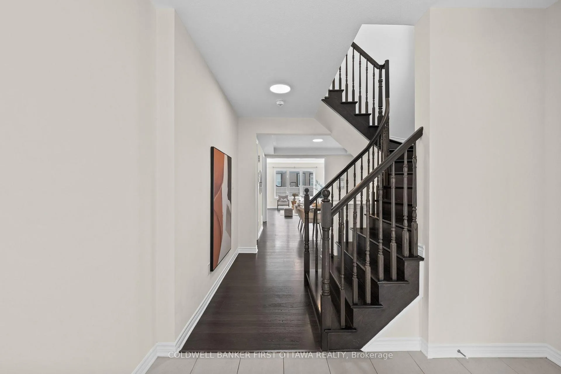 Photo 6 of 657 Dundonald Drive, Ottawa, Barrhaven - Half Moon Bay — HOMEH