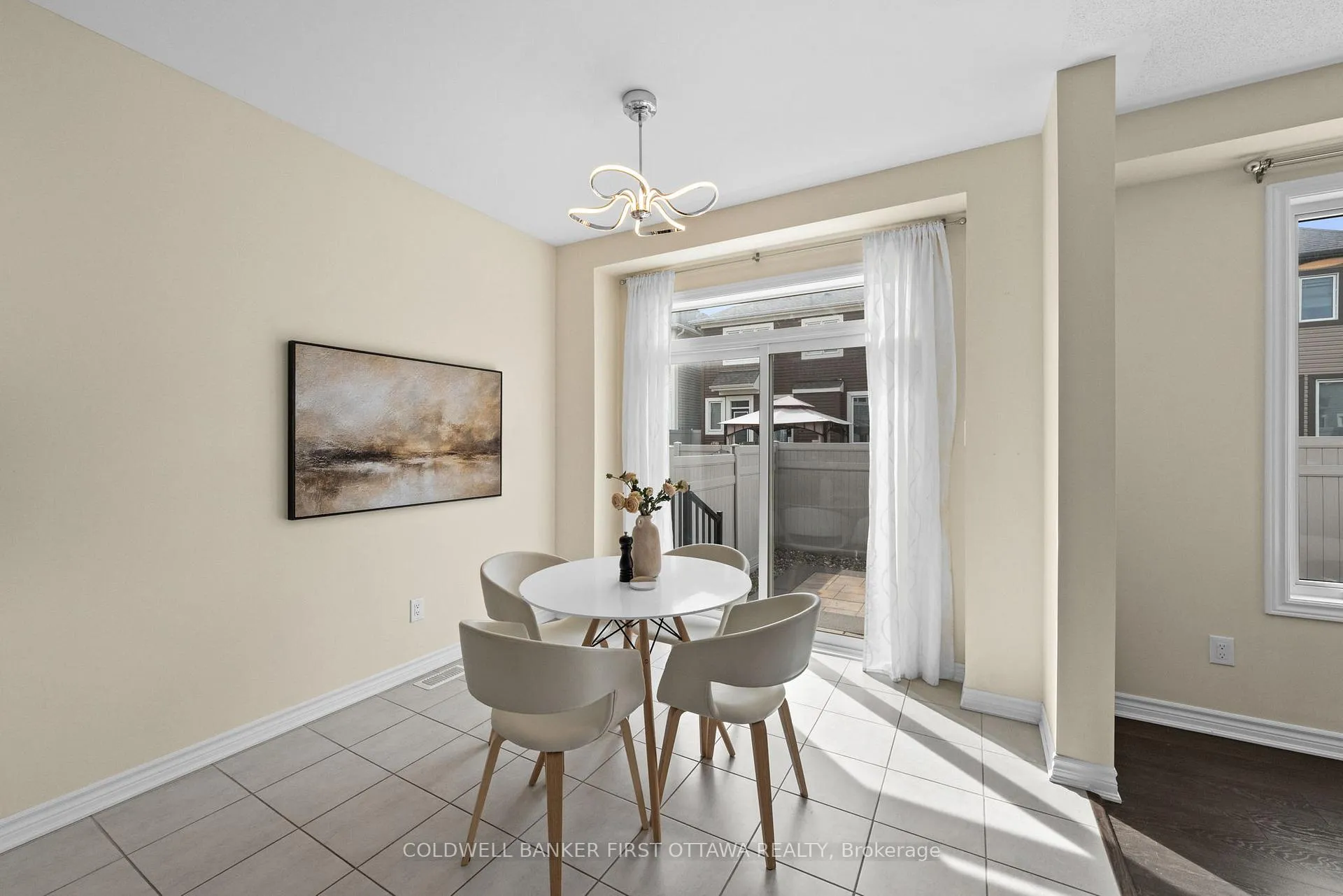 Photo 17 of 657 Dundonald Drive, Ottawa, Barrhaven - Half Moon Bay — HOMEH