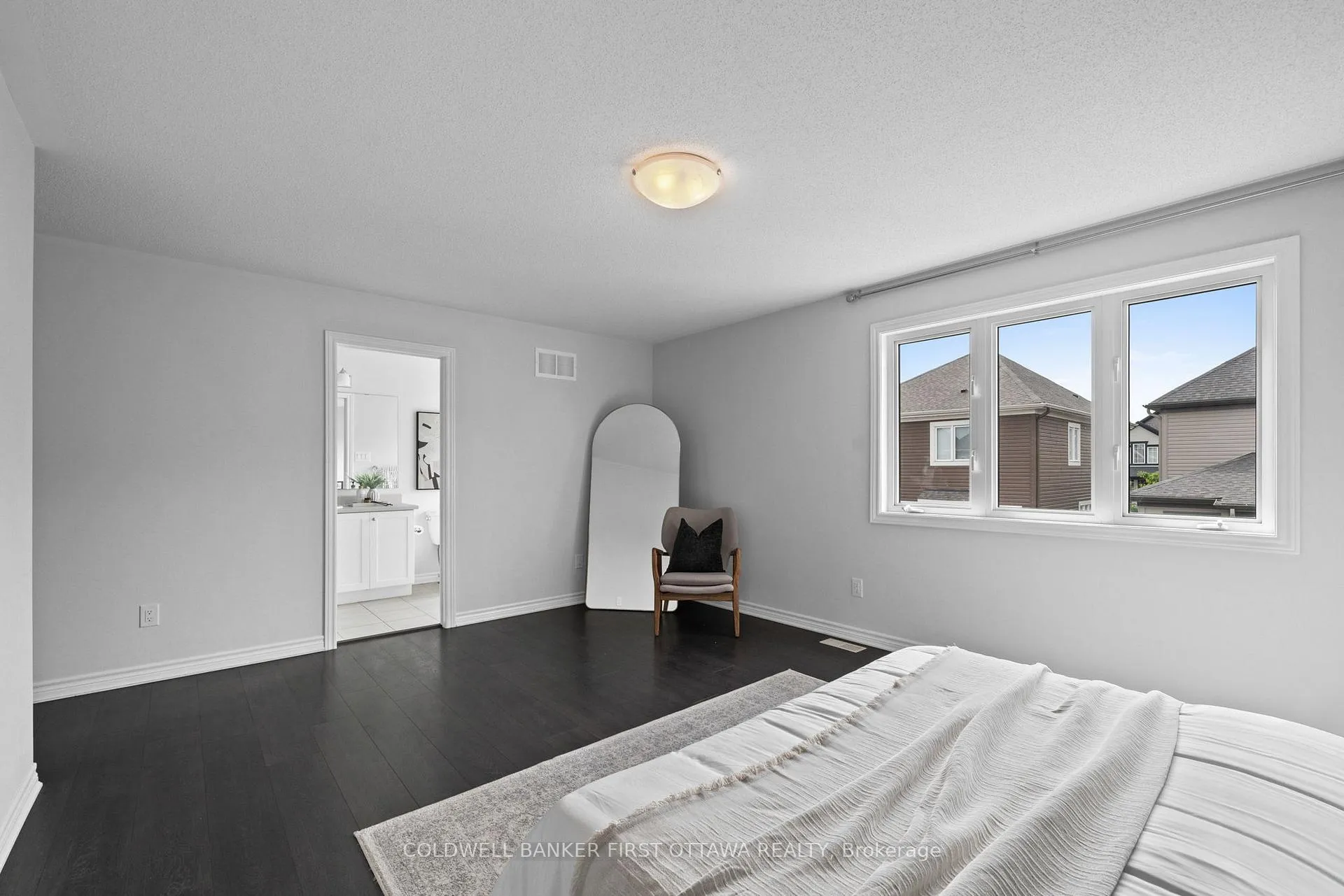 Photo 22 of 657 Dundonald Drive, Ottawa, Barrhaven - Half Moon Bay — HOMEH