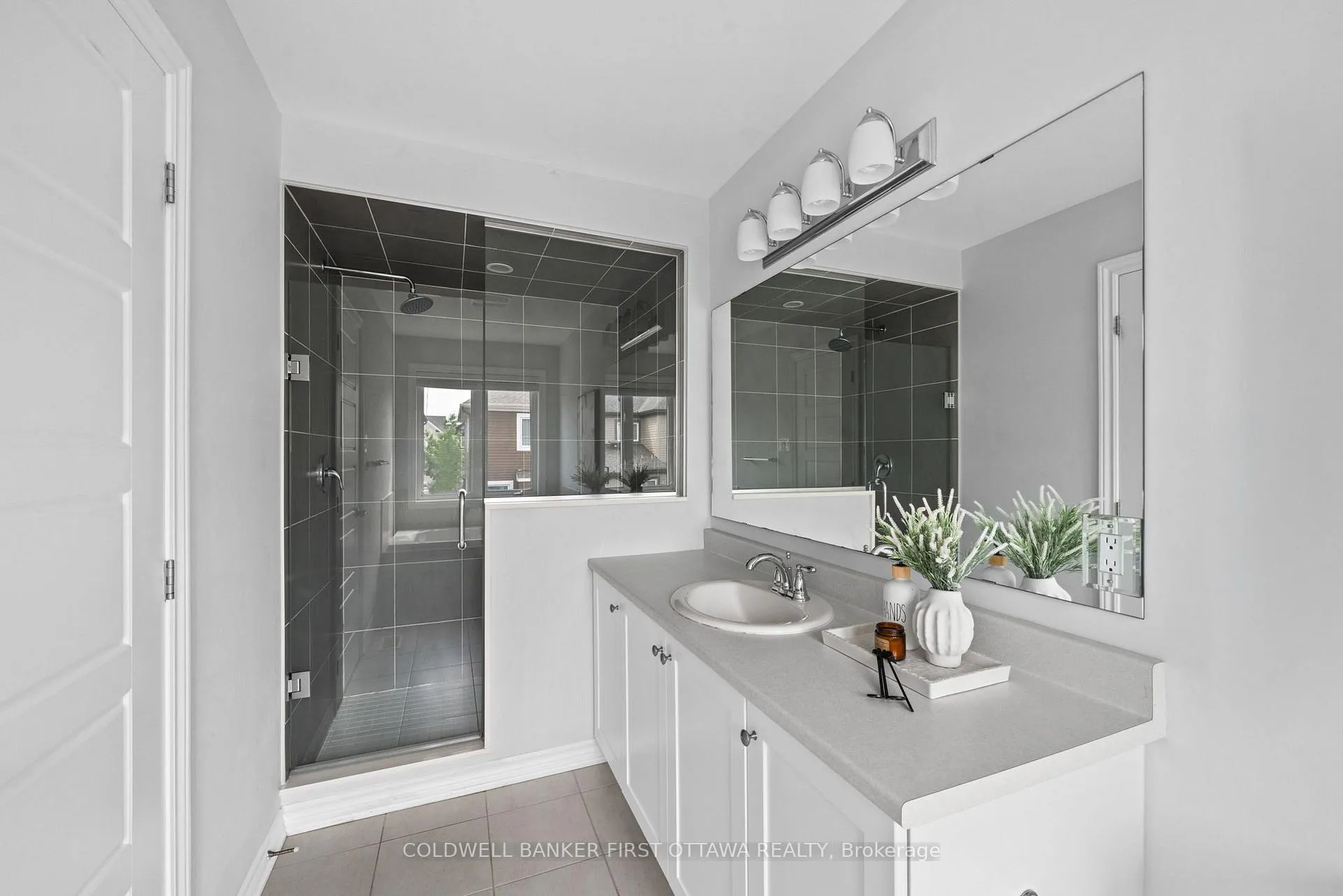 Photo 26 of 657 Dundonald Drive, Ottawa, Barrhaven - Half Moon Bay — HOMEH