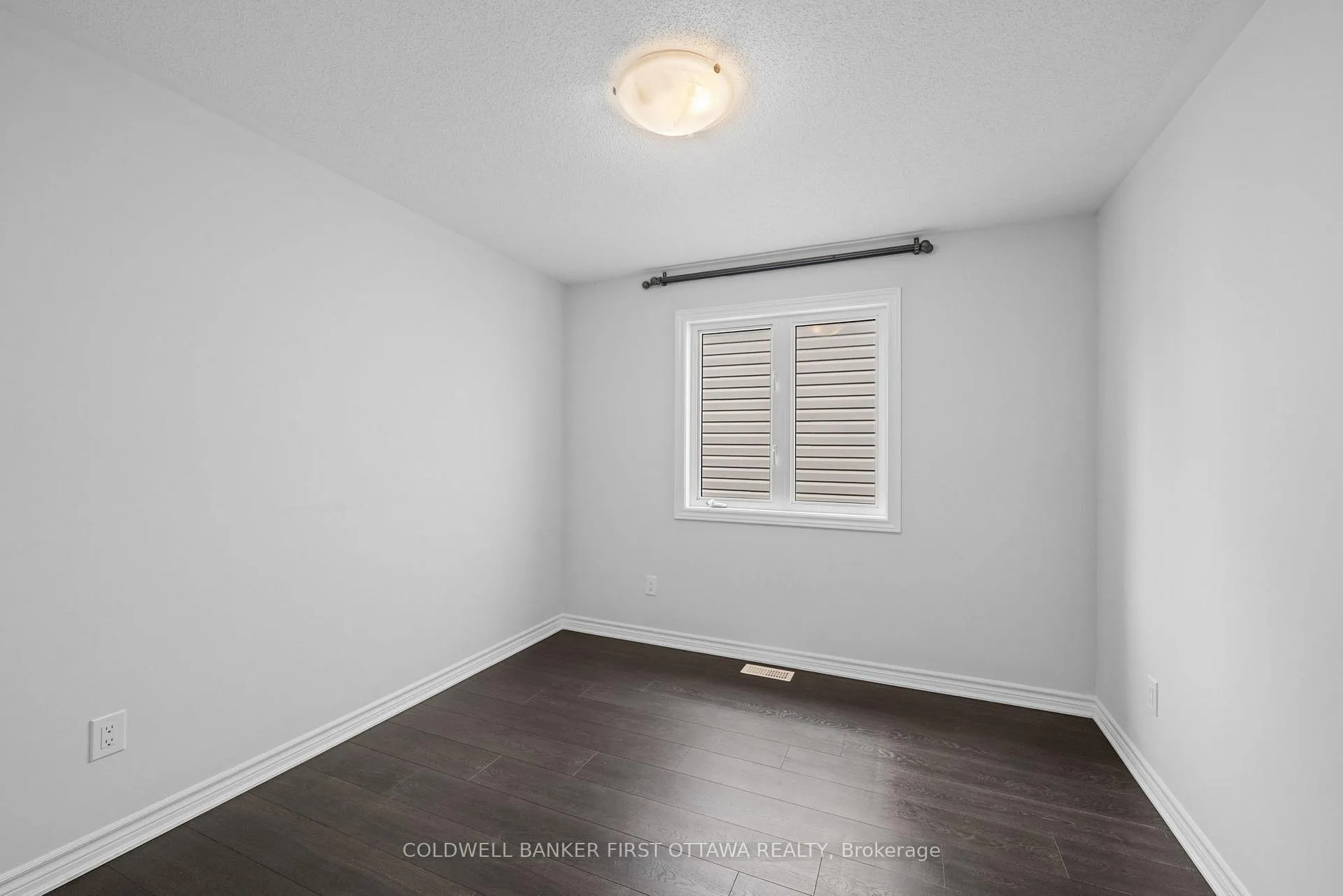 Photo 30 of 657 Dundonald Drive, Ottawa, Barrhaven - Half Moon Bay — HOMEH