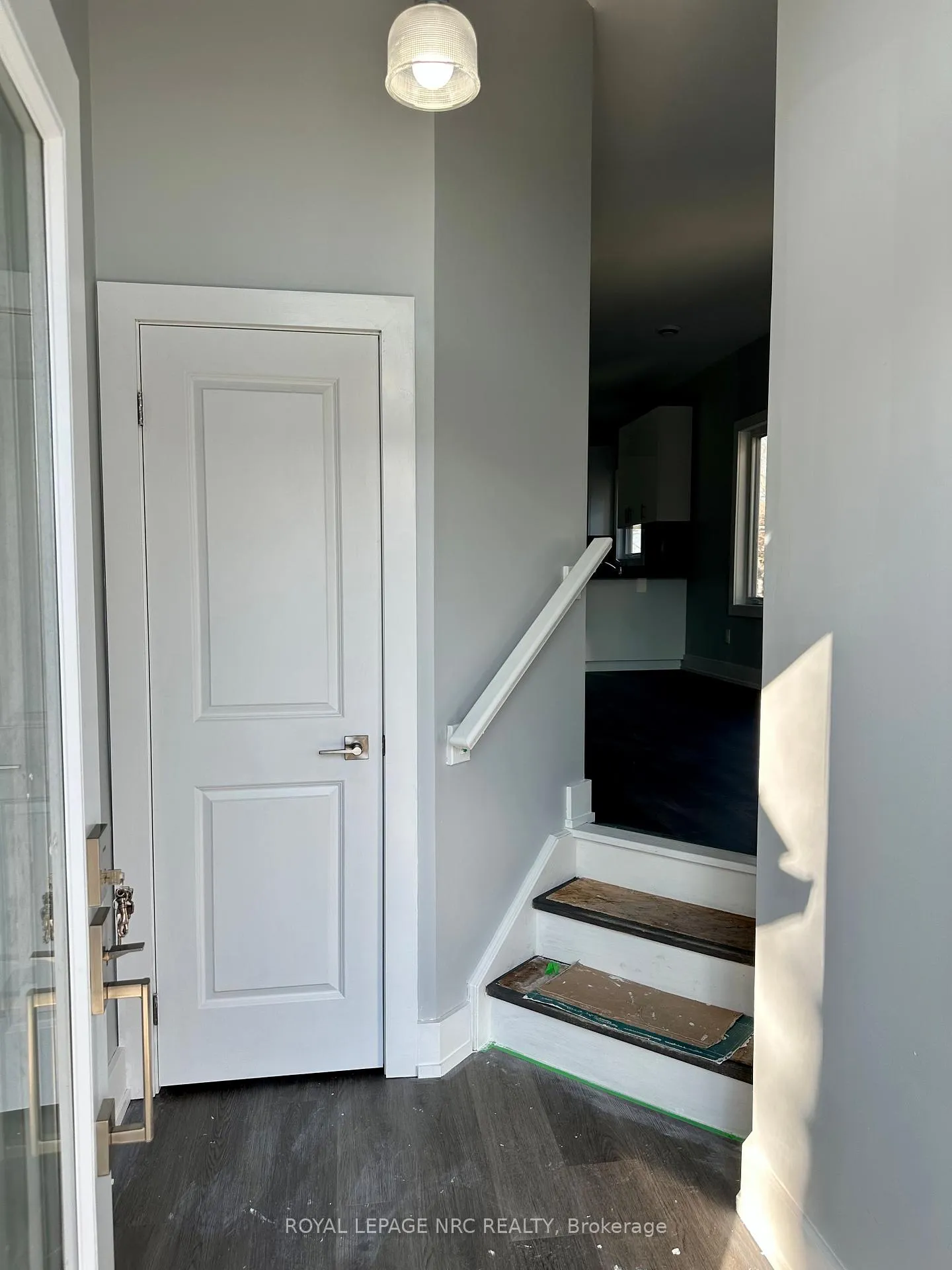 Photo 1 of Unit Upper, 58 Griffith Street, Welland, Welland Downtown — HOMEH