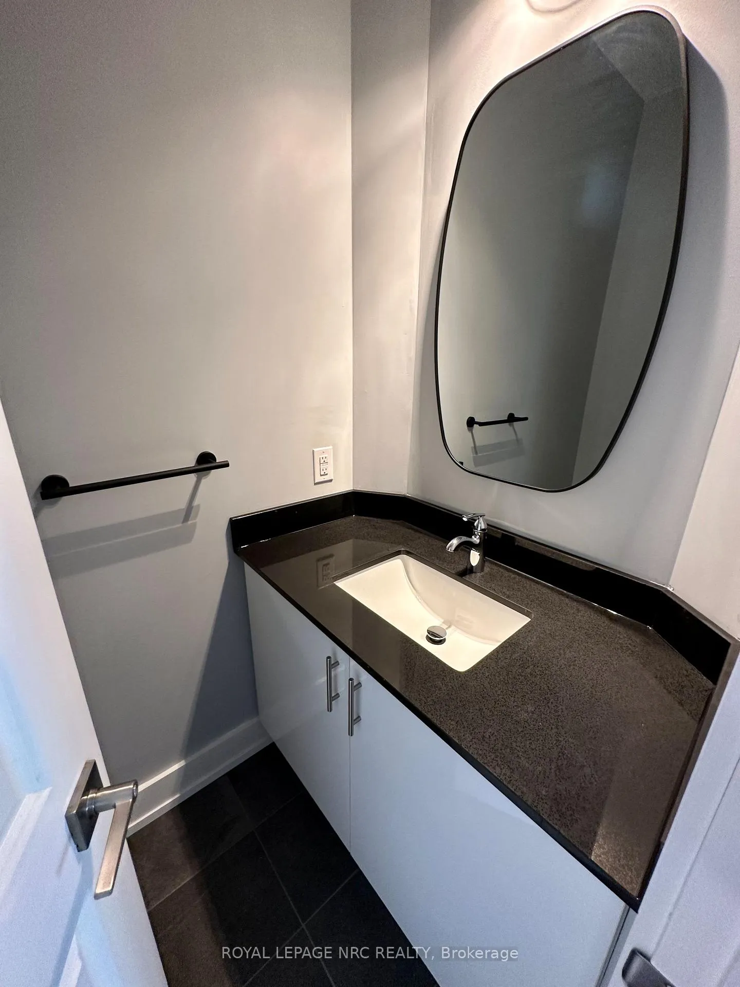 Photo 21 of Unit Upper, 58 Griffith Street, Welland, Welland Downtown — HOMEH