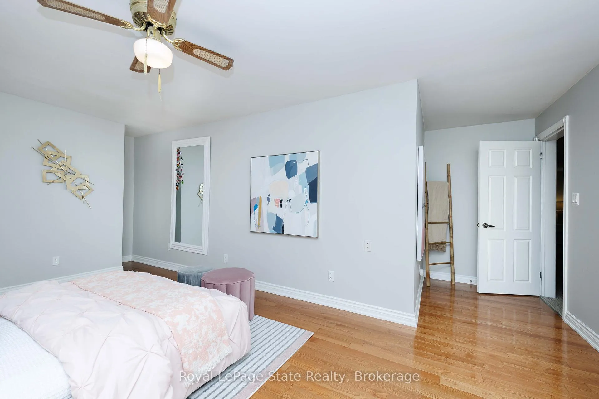 Photo 34 of 8 Cheval Drive, Grimsby, Grimsby Beach — HOMEH