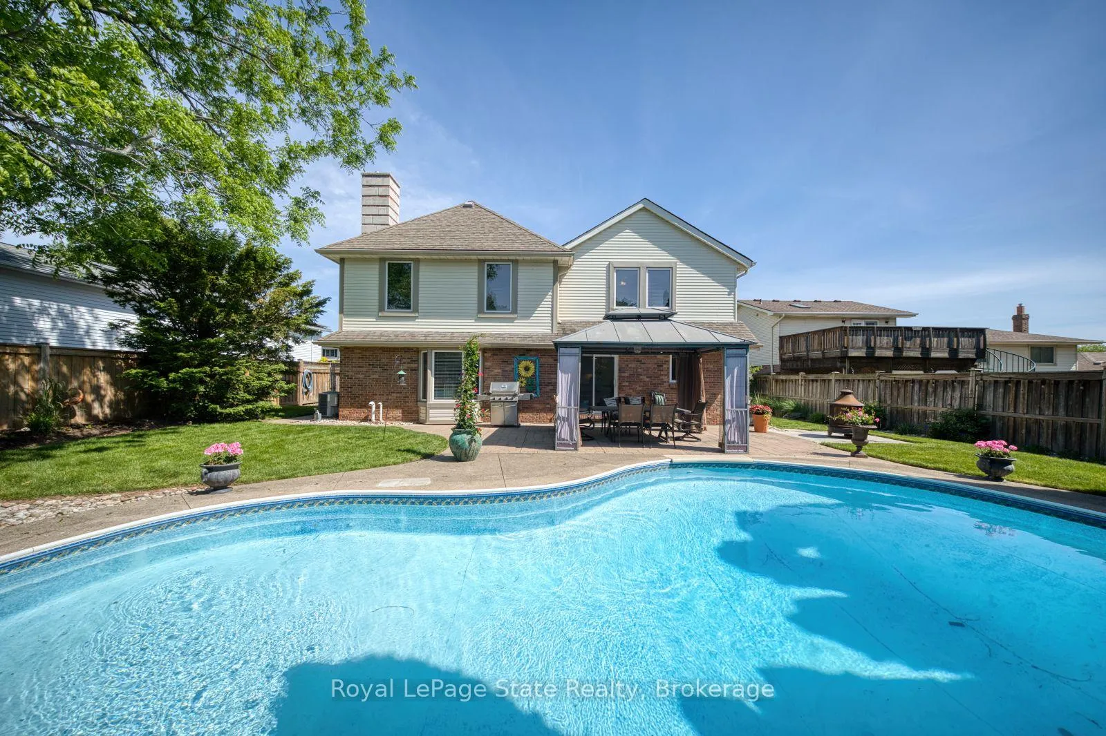Photo 43 of 8 Cheval Drive, Grimsby, Grimsby Beach — HOMEH