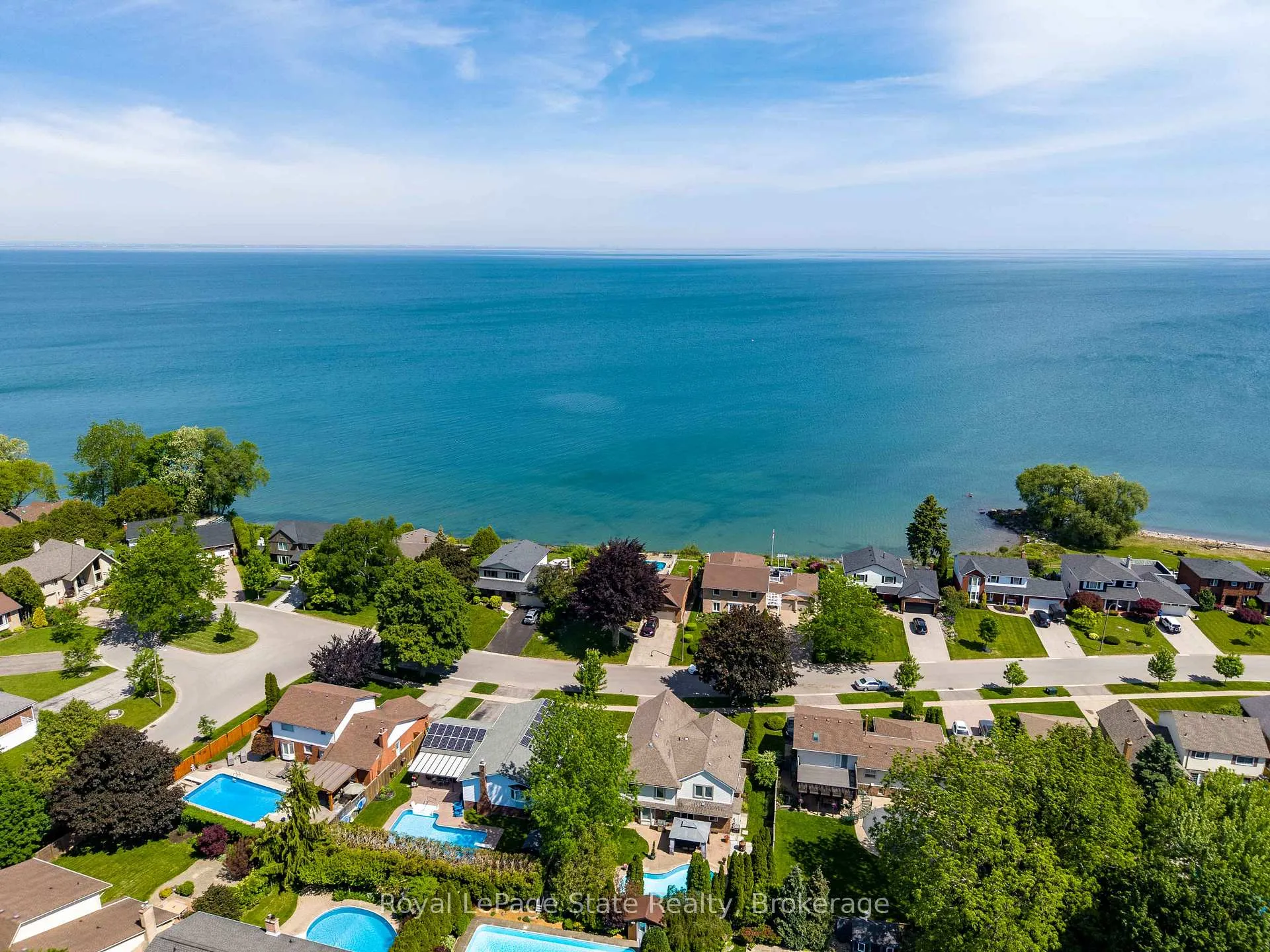 Photo 48 of 8 Cheval Drive, Grimsby, Grimsby Beach — HOMEH